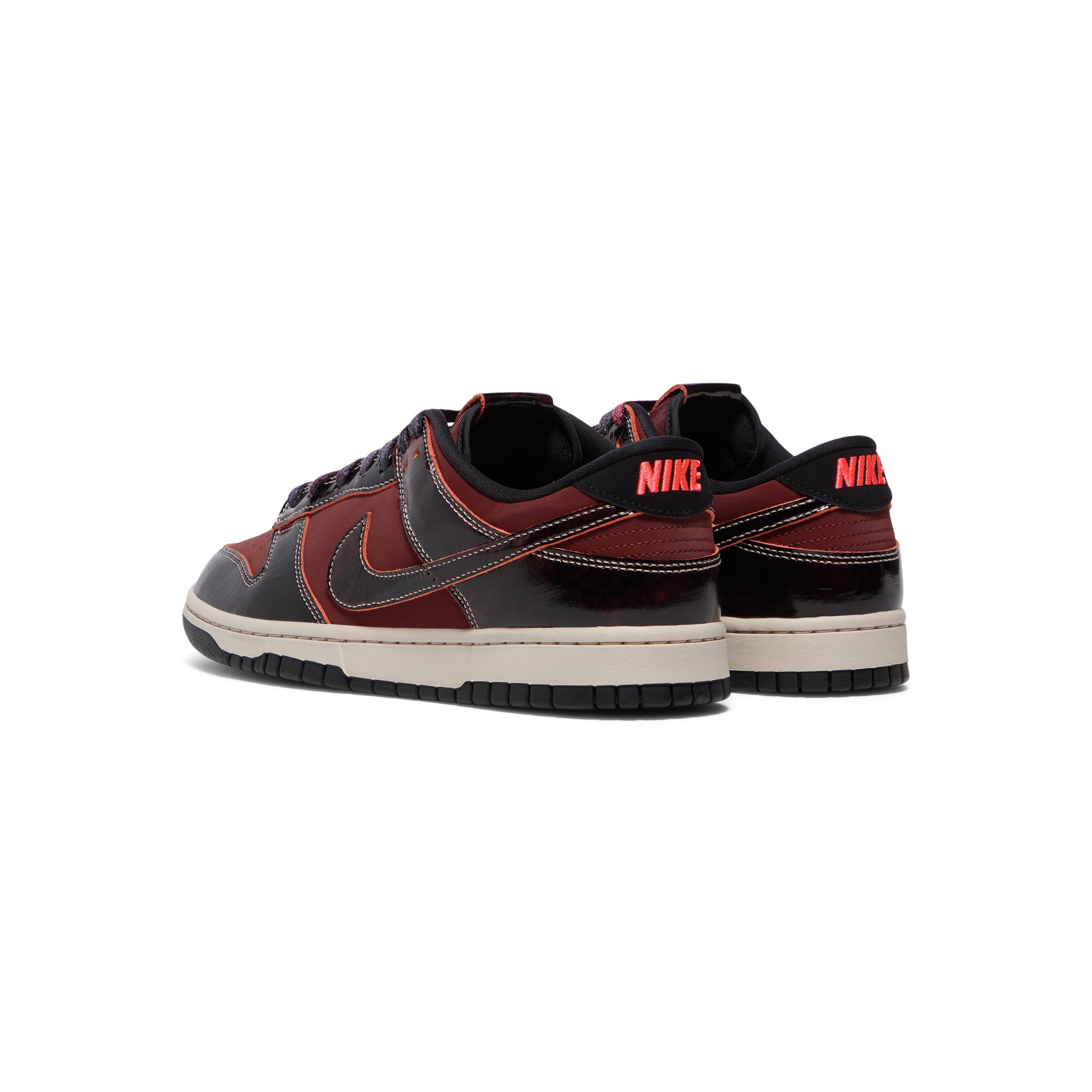 Nike Dunk Low Retro SE (Dark team red/Solar red/Black/Silt red)