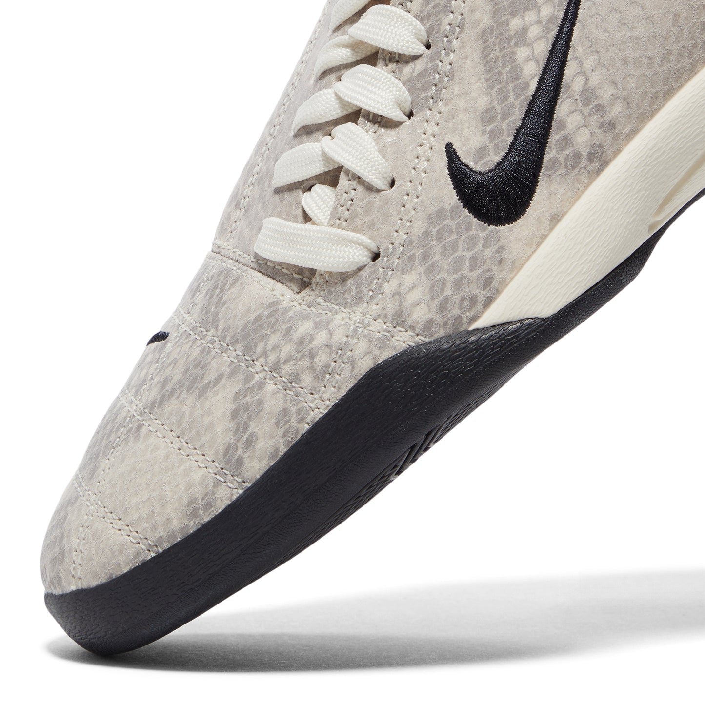 Nike Womens T90 SE (Pale Ivory/Black)