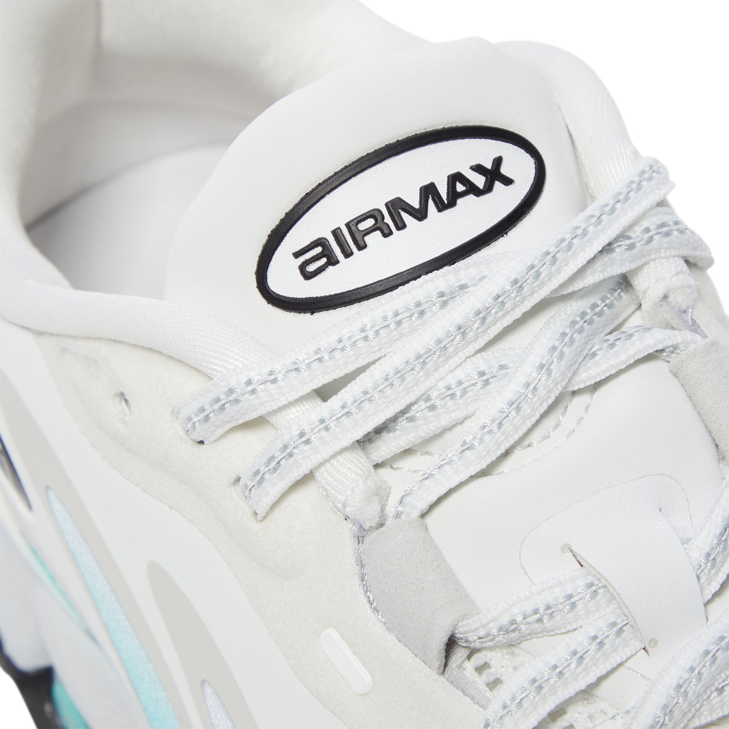 Nike Womens Air Max DN8 (Summit White/Black Cool Mint/Photon Dust)
