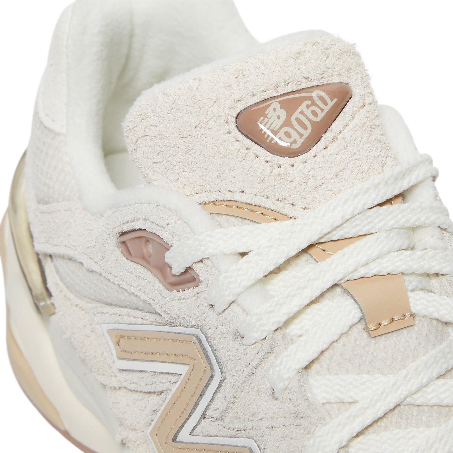 New Balance 9060 (Bisque/Sea salt)