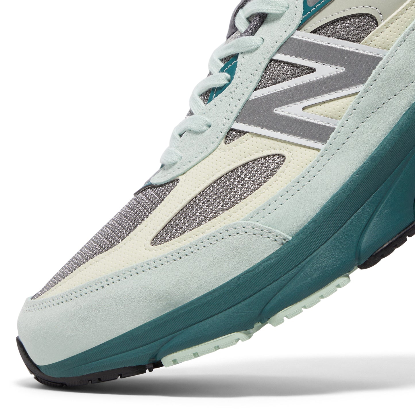 New Balance Made in USA 990v6 (Clay Ash)