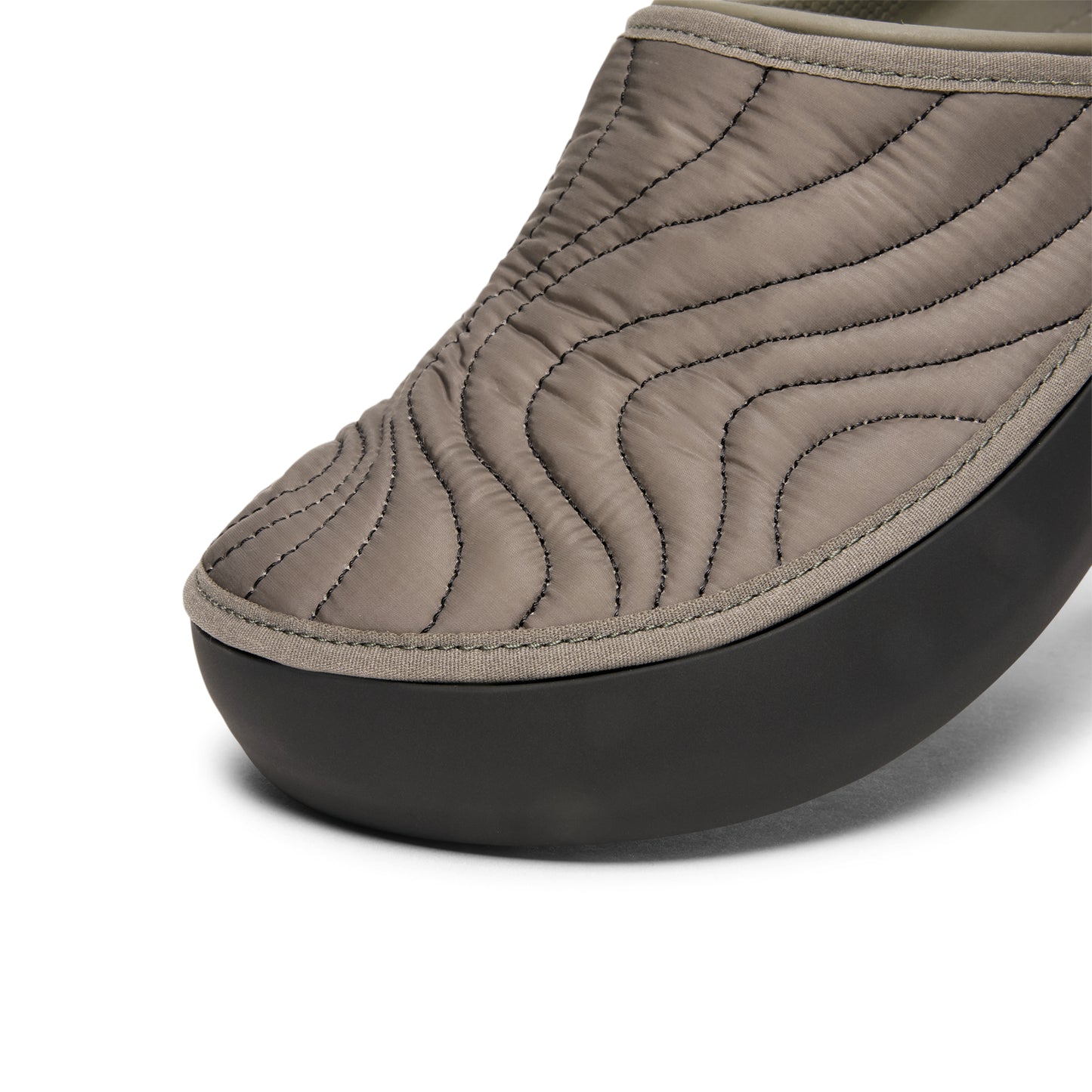 Crocs Classic Elevated Quilted Clog (Galactic Grey)