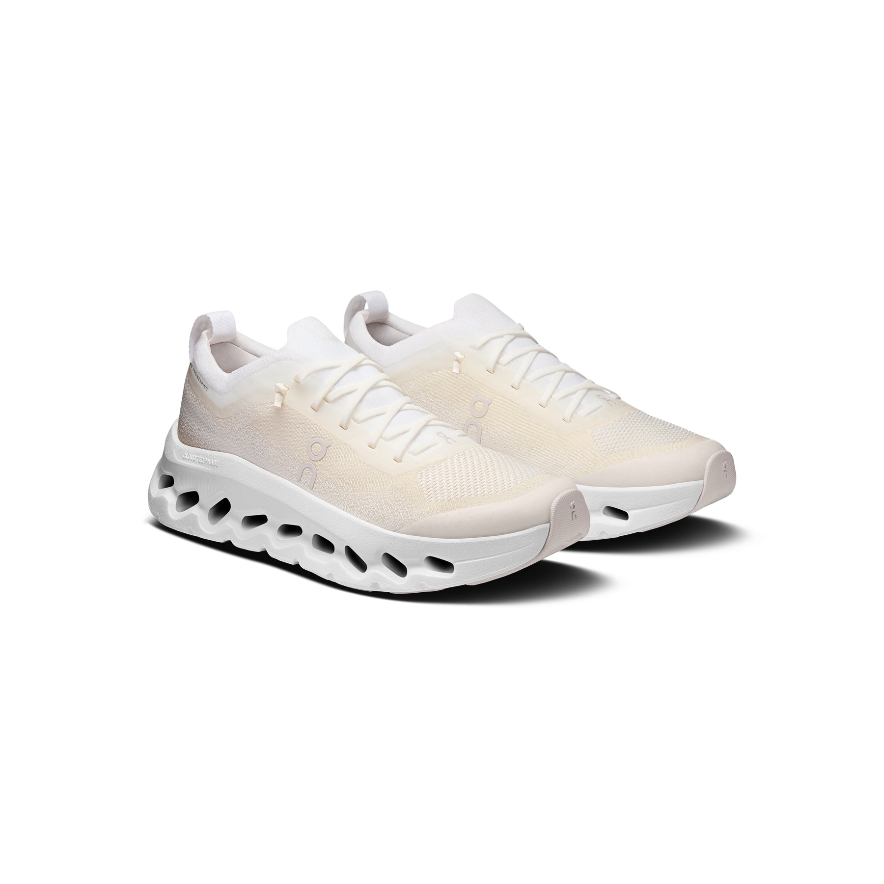 ON Womens Cloudtilt Moon (White/Frost)