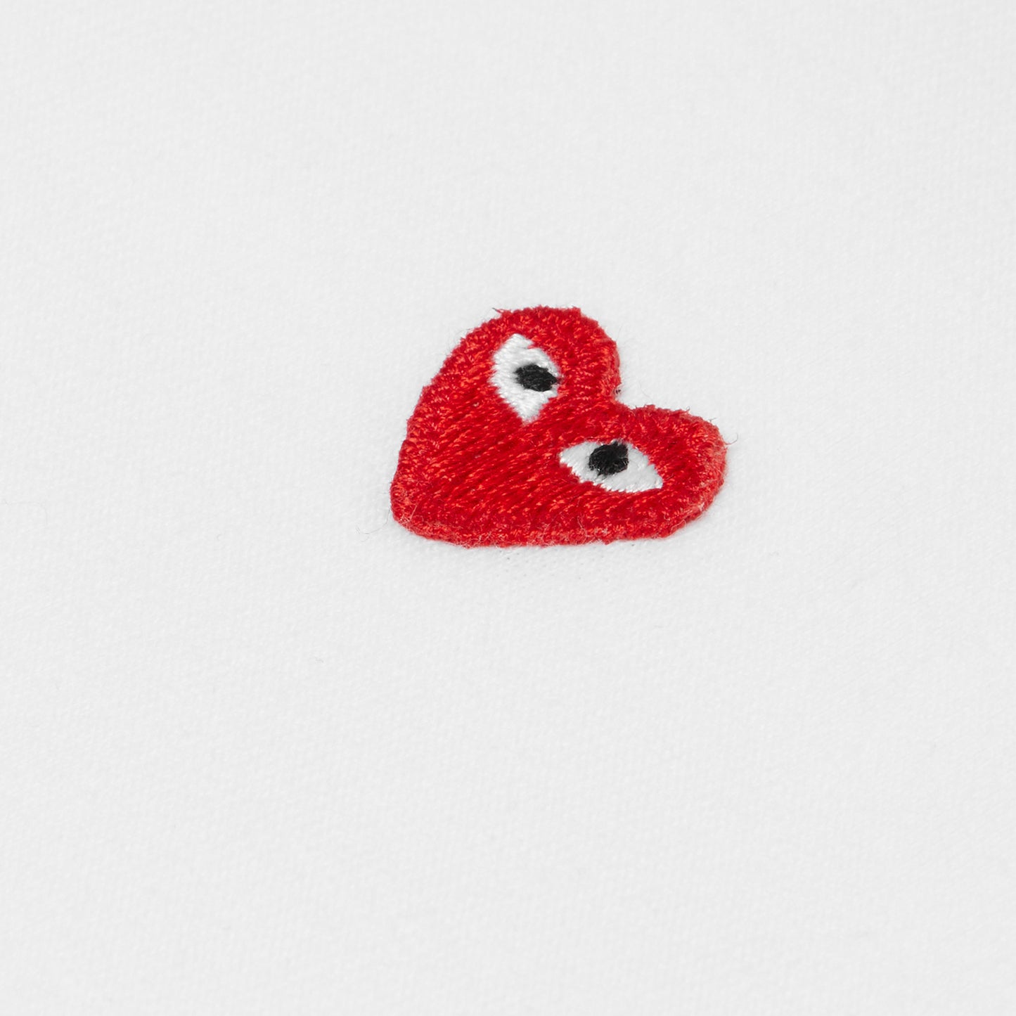 Comme Des Garcons PLAY T-Shirt Small Red Emblem (White)