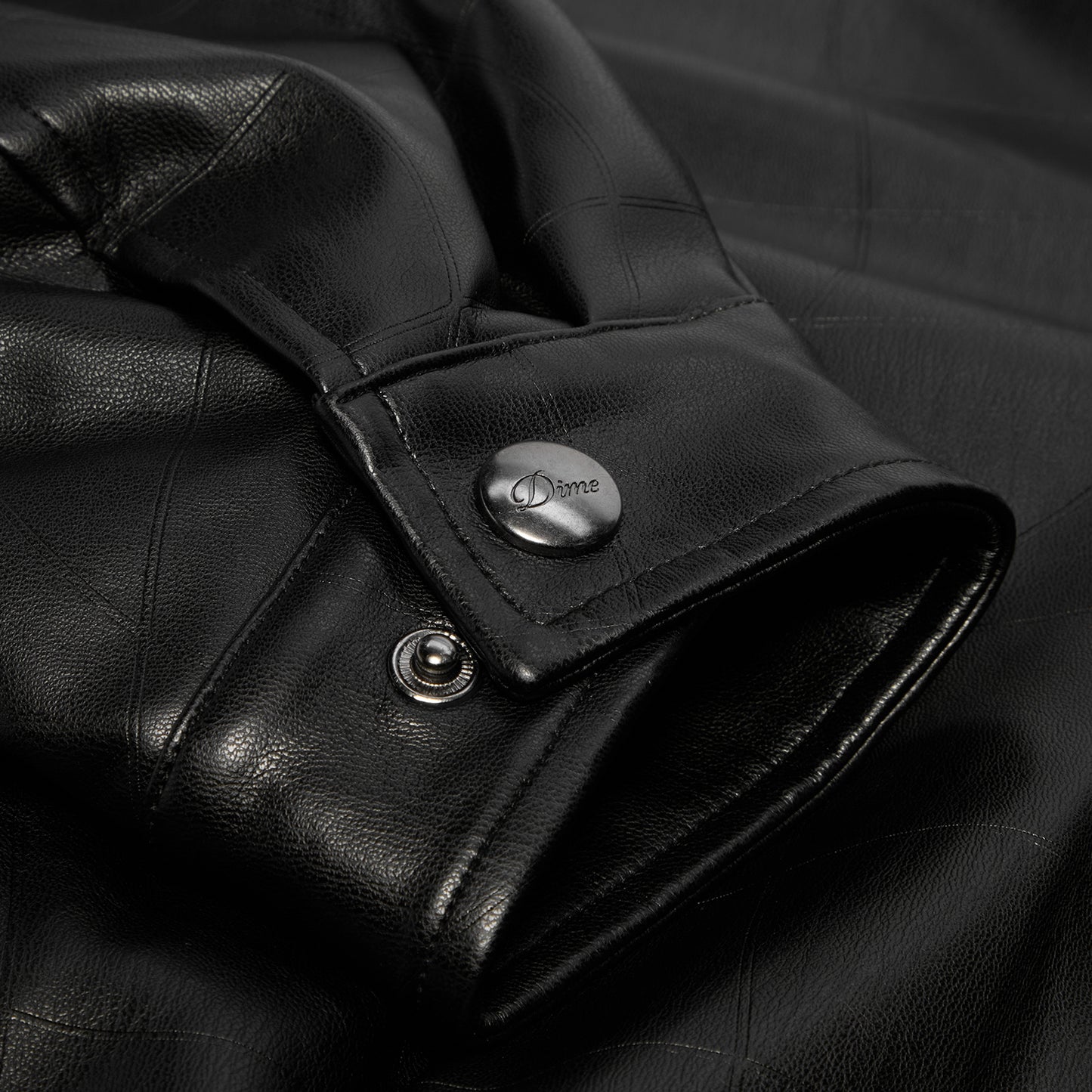Dime Debossed Wavy Jacket (Black)