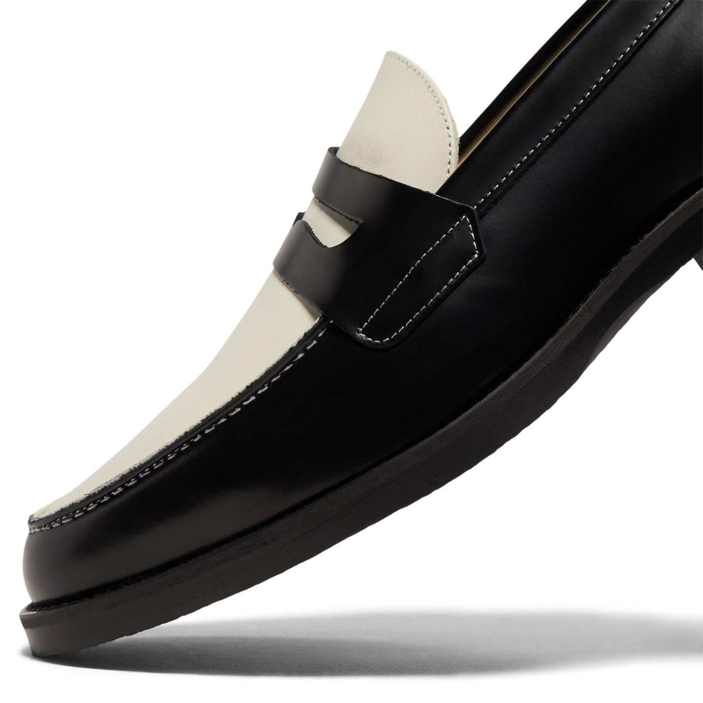 DUKE + DEXTER Wilde Penny Loafer (Black/White)
