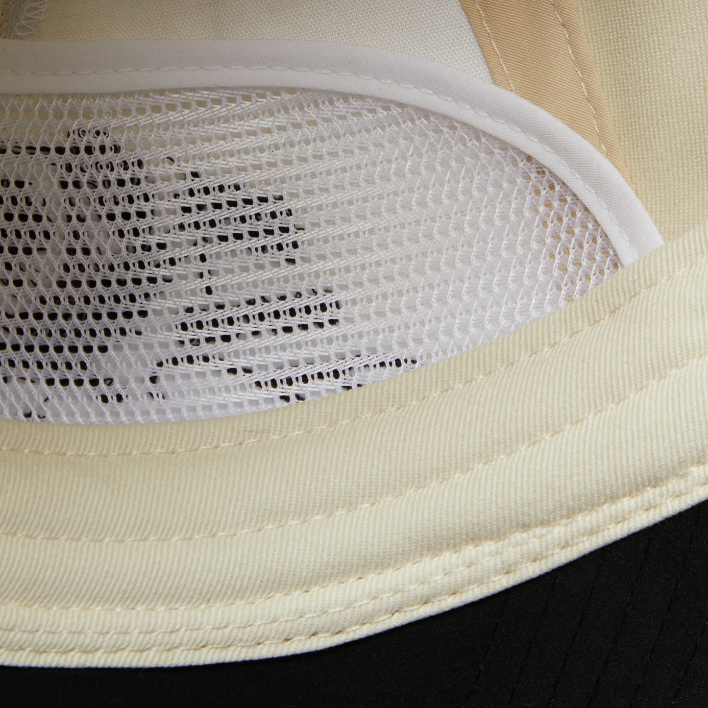 REPRESENT Crest Cap (Antique White)
