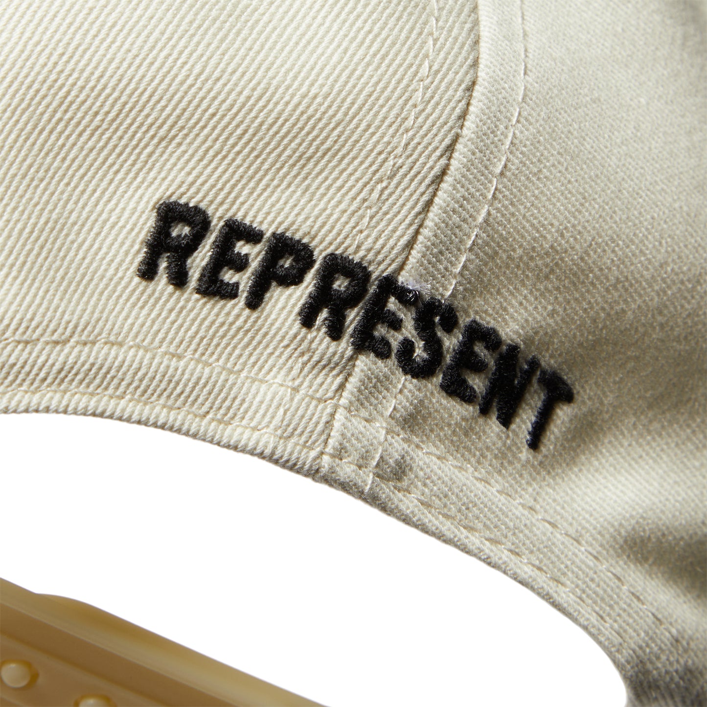 REPRESENT Crest Cap (Antique White)