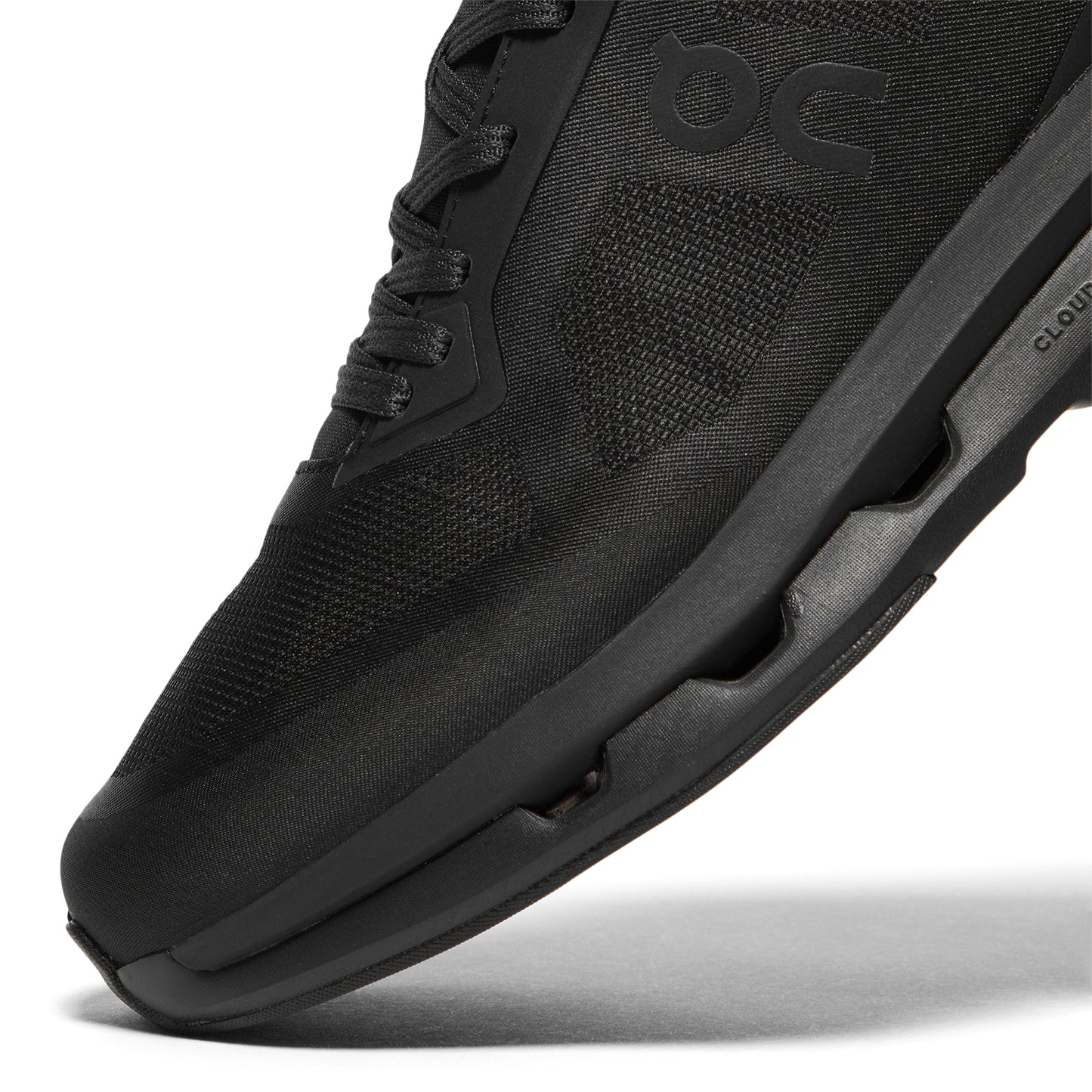On Cloudzone (Black/Eclipse)