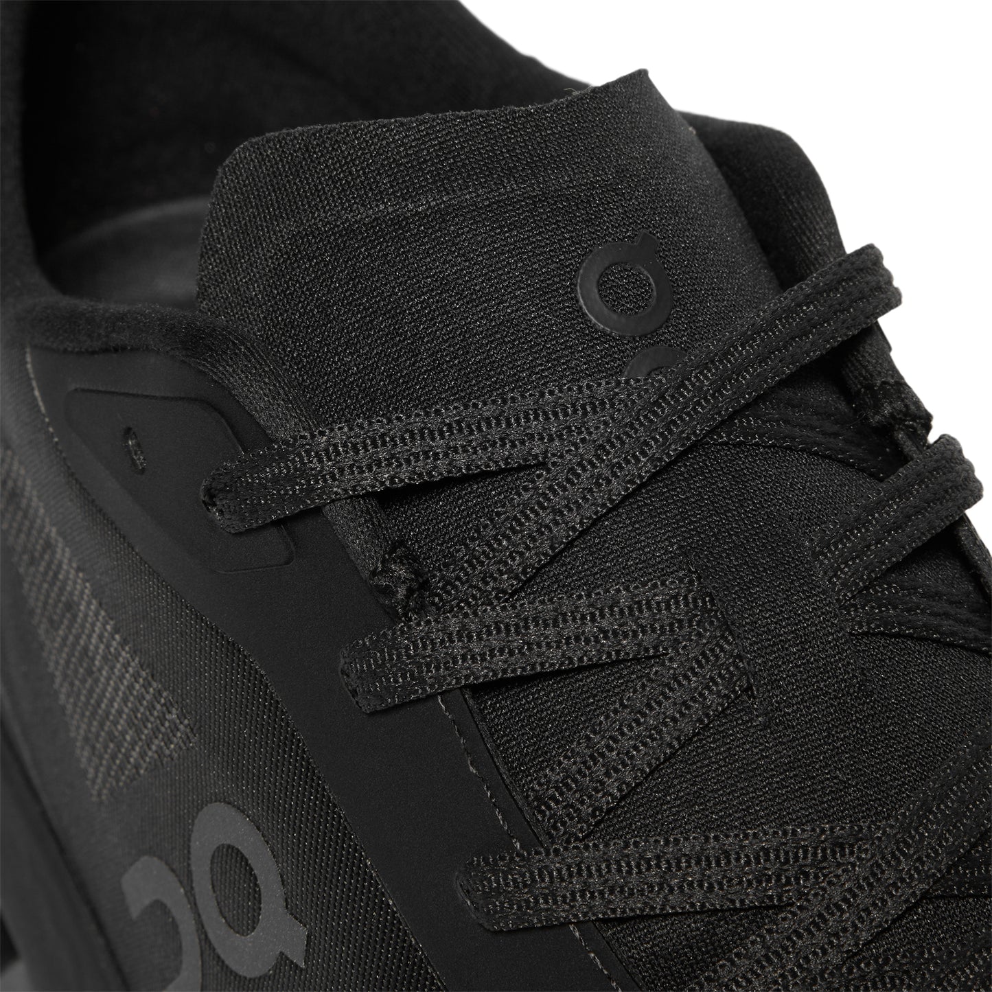 On Cloudzone (Black/Eclipse)