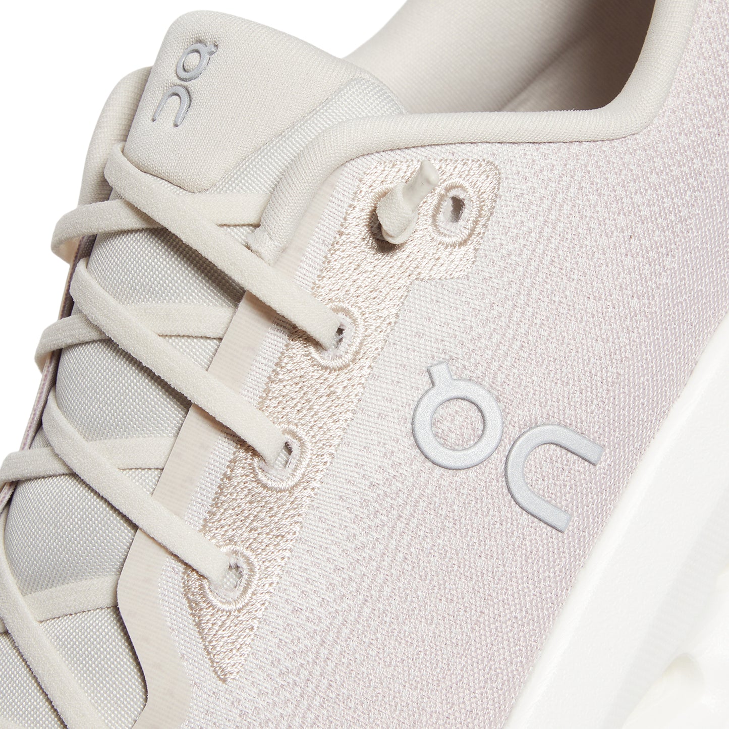 On Womens Cloudtilt (Pearl/Fade)