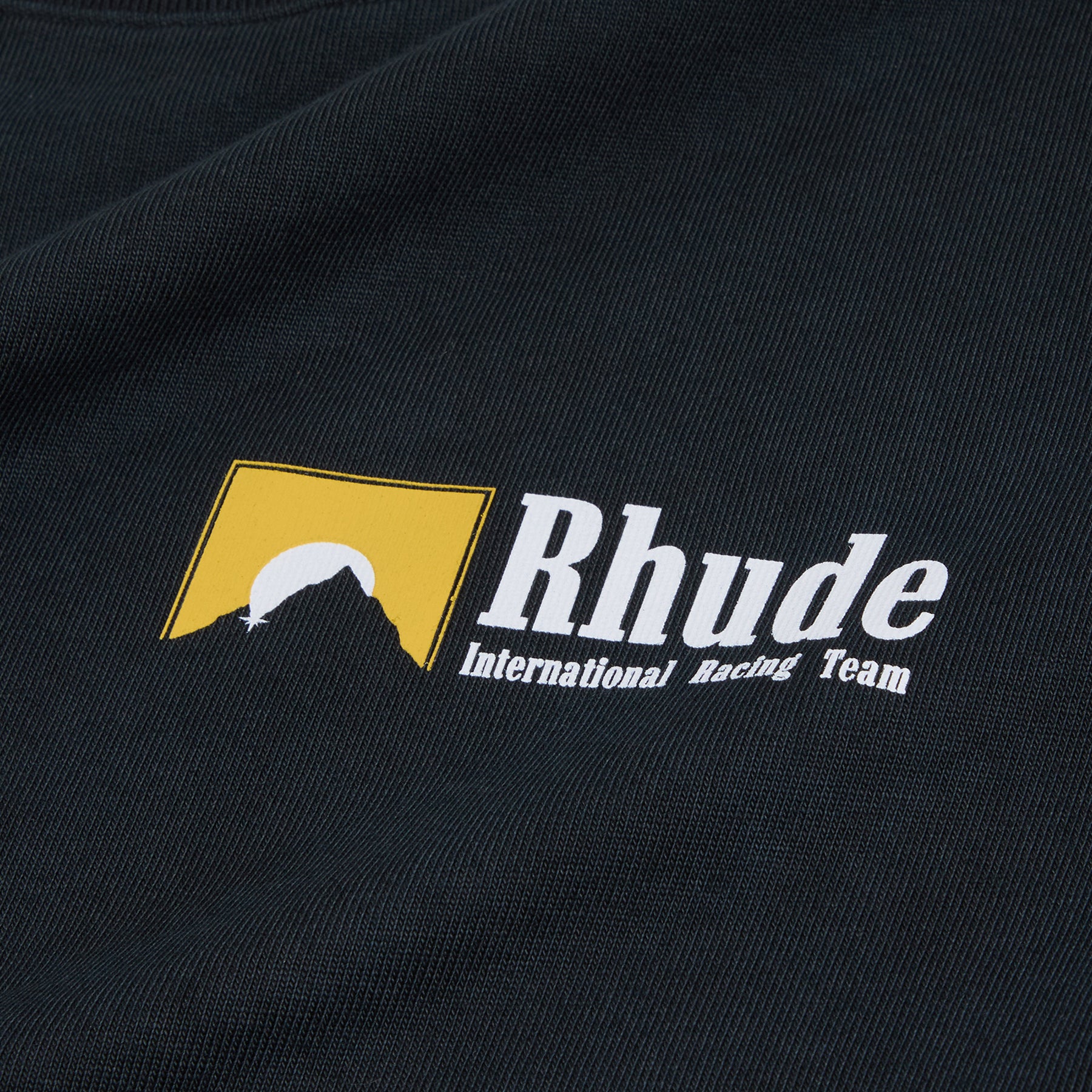 【関税込み】Rhude ブラック International Racing Logo Tシャツ Sneaker Politics