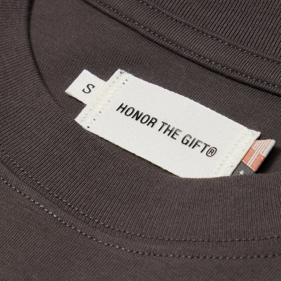 Honor The Gift Pendant Box Tee (Charcoal)