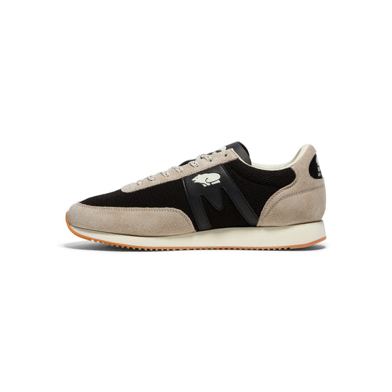 Karhu Albatross 82 (Silver Lining/Jet Black)