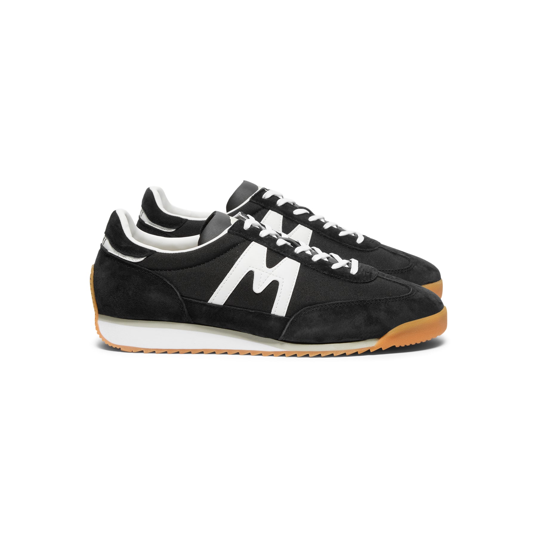 Karhu Mestari (Black/White)