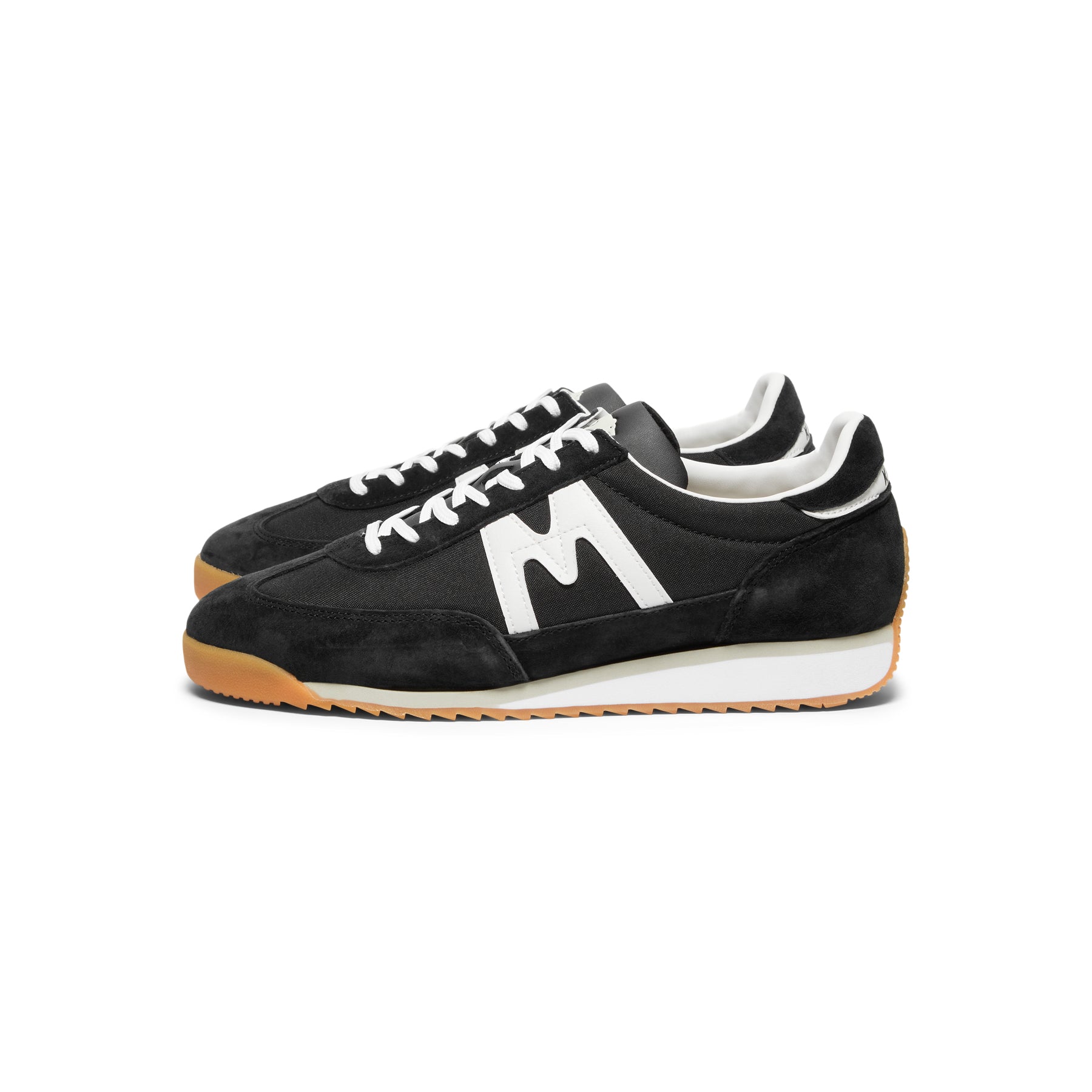 Karhu Mestari (Black/White)