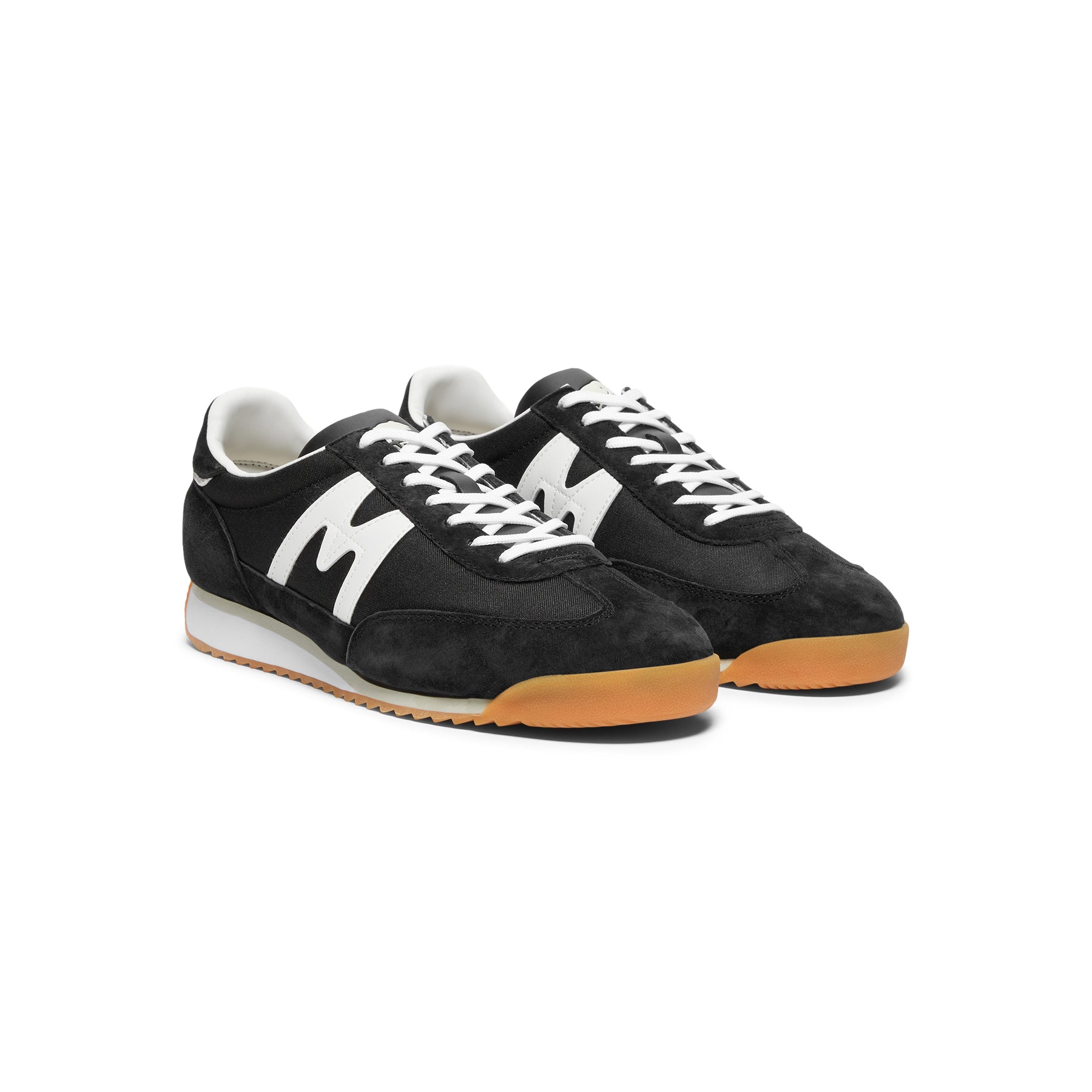 Karhu Mestari (Black/White)