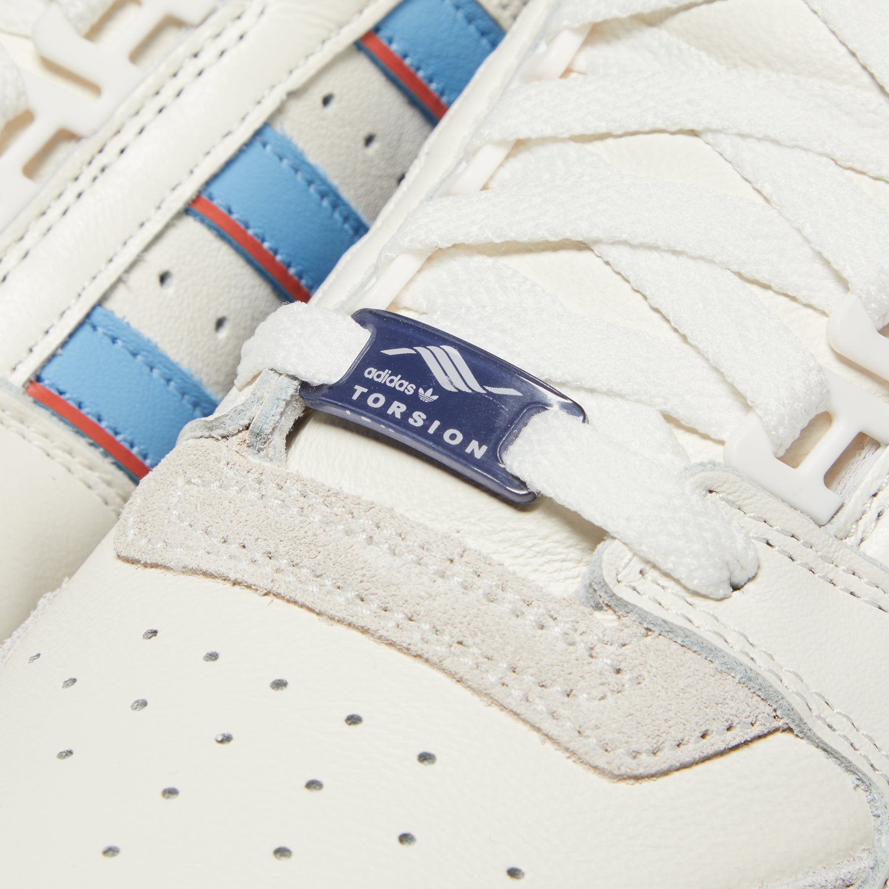 White adidas torsion Outlet