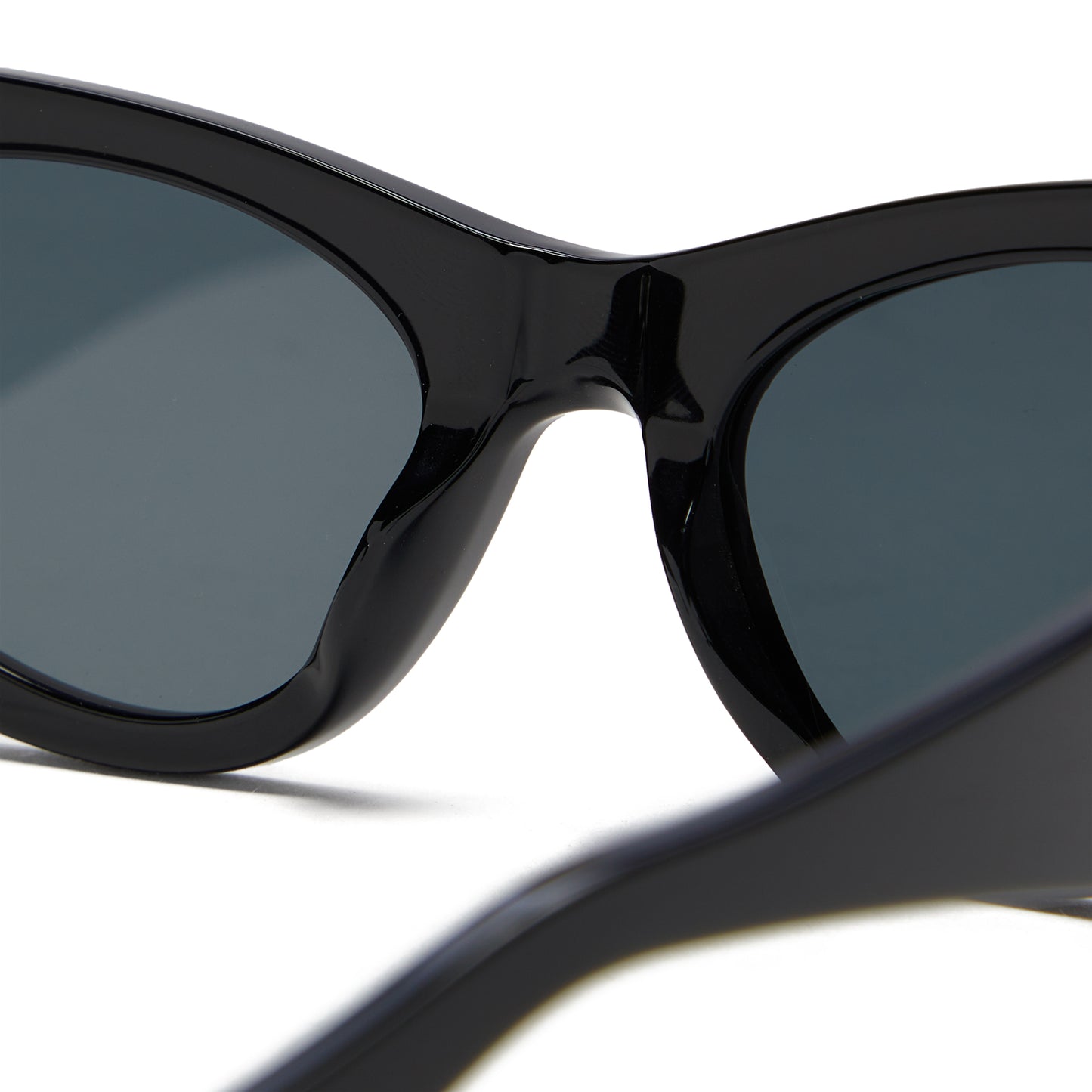 Alaia Cat-Eye Frame Sunglasses (Black/Smoke)