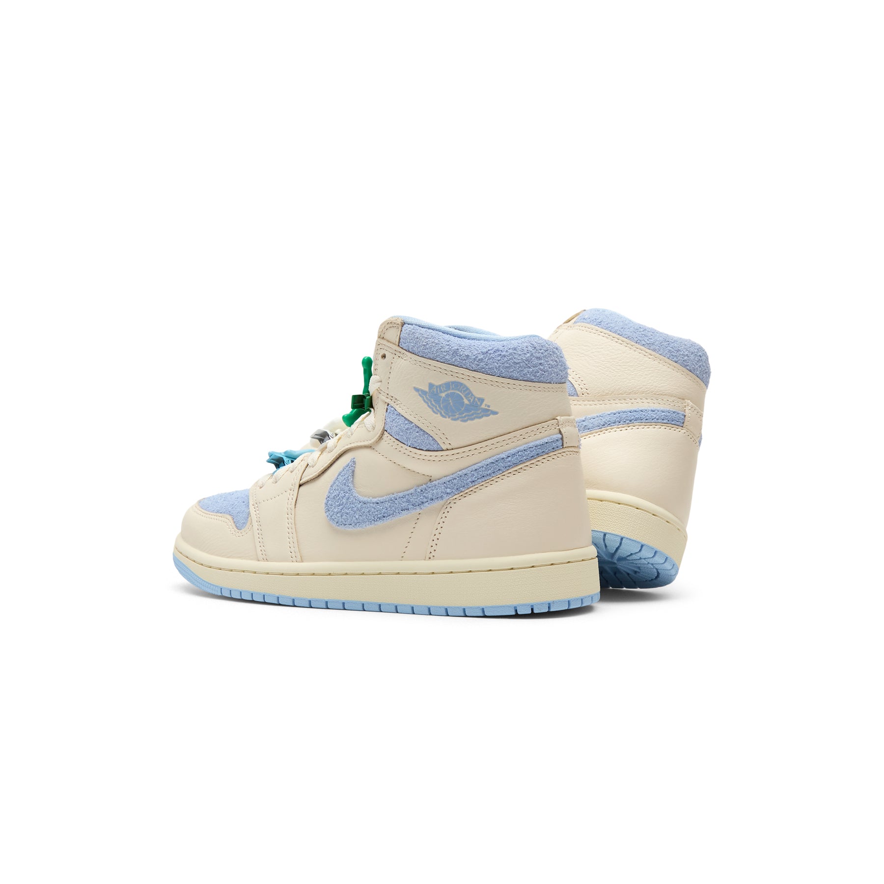 Air Jordan 1 Retro High OG (Pale Ivory/Psychic Blue-Coconut Milk)
