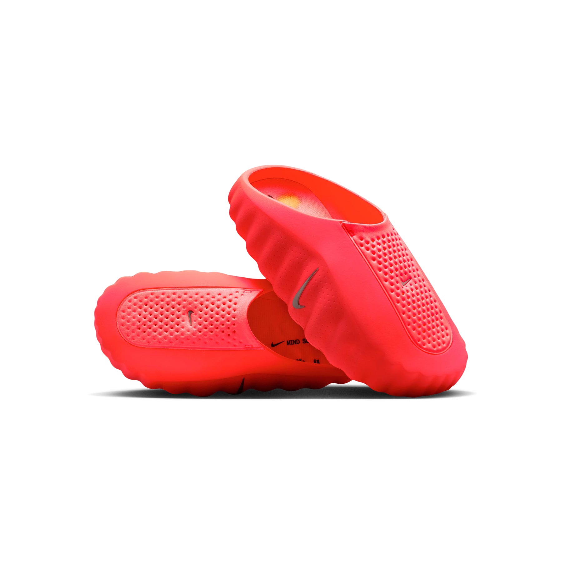 Nike Womens Mind 001 (Solar Red/Chrome/Hyper Crimson)