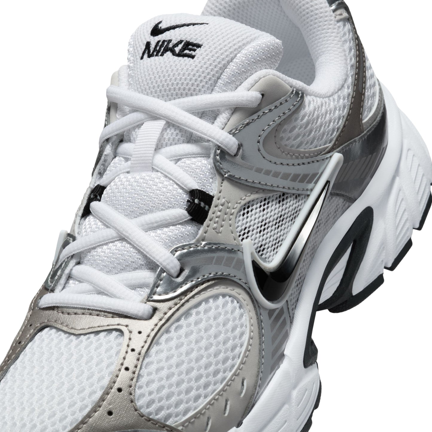 Nike V5 RNR (White/Black-Vast Grey-Metallic Silver)
