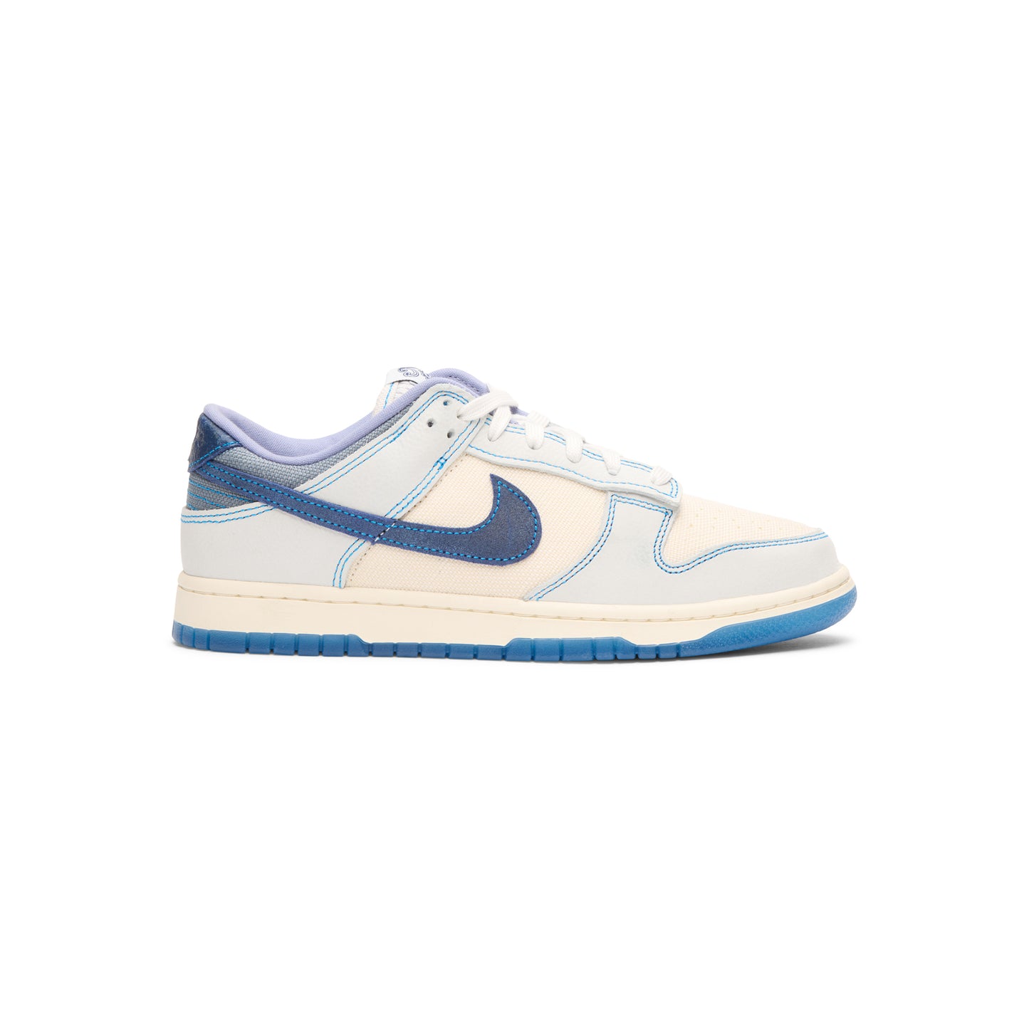Nike Dunk Low Retro SE (Summit White/Blue Void-Pure Platinum)