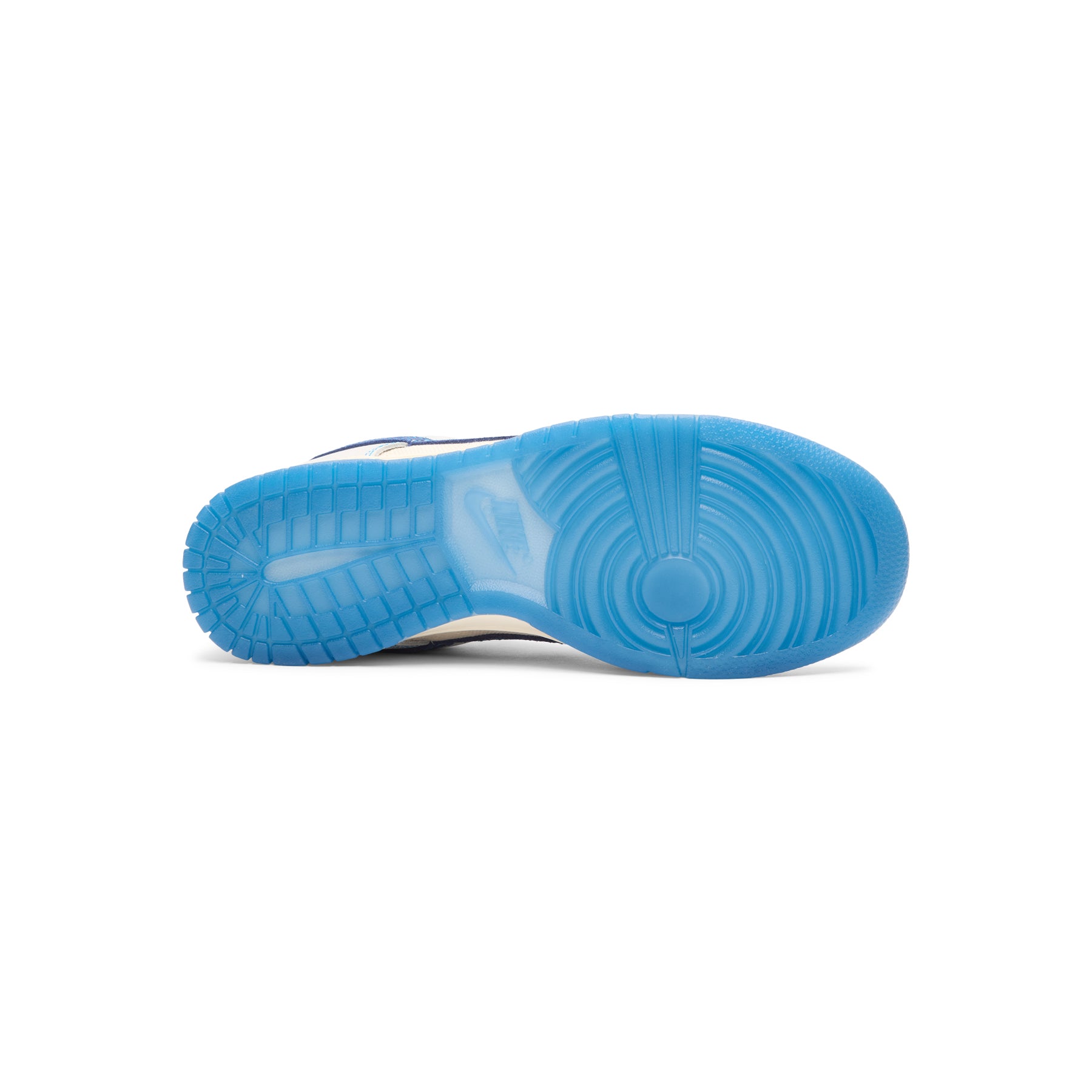 Nike Dunk Low Retro SE (Summit White/Blue Void-Pure Platinum) – CNCPTS