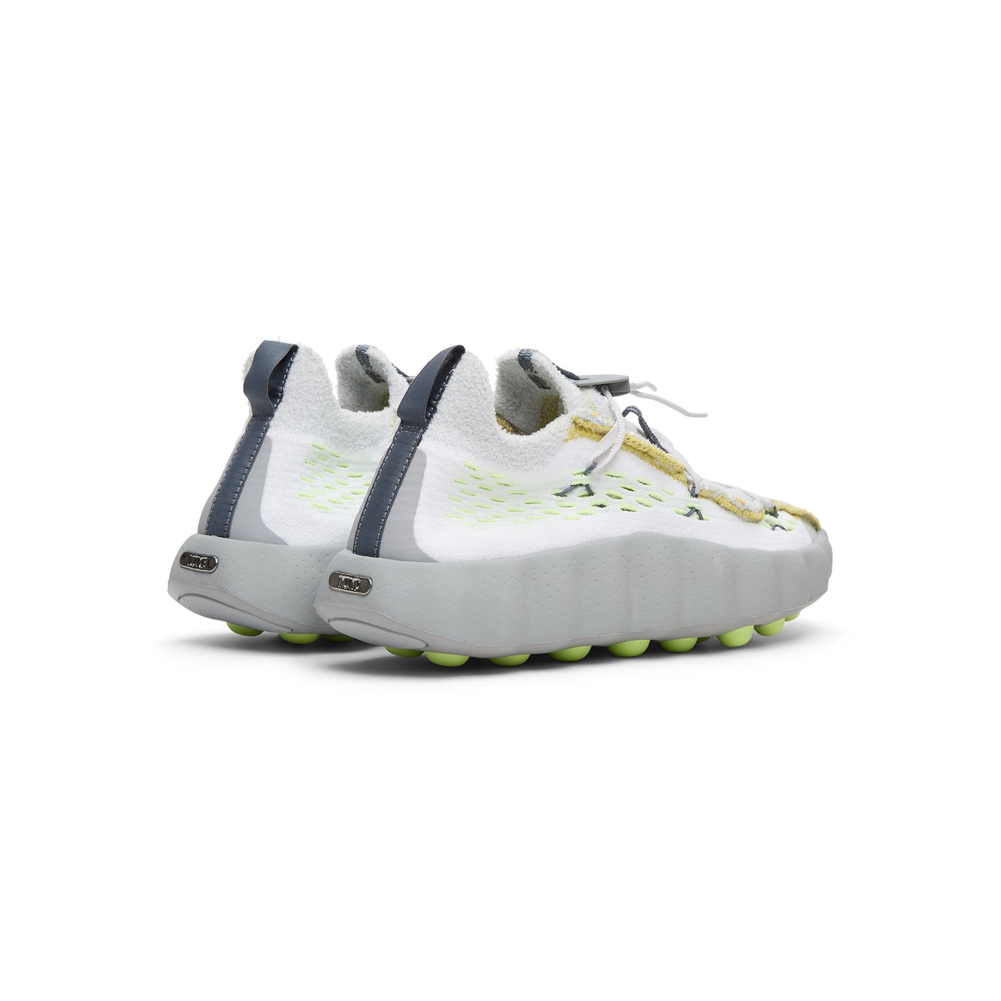 Nike Mind 002 Flyknit (White/Dark Grey-Pure Platinum-Wolf Grey)