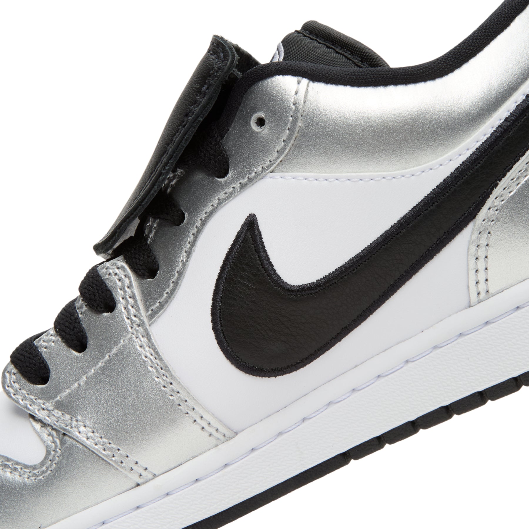 Air Jordan 1 Low SE (White/Black-White-Metallic Silver) – CNCPTS