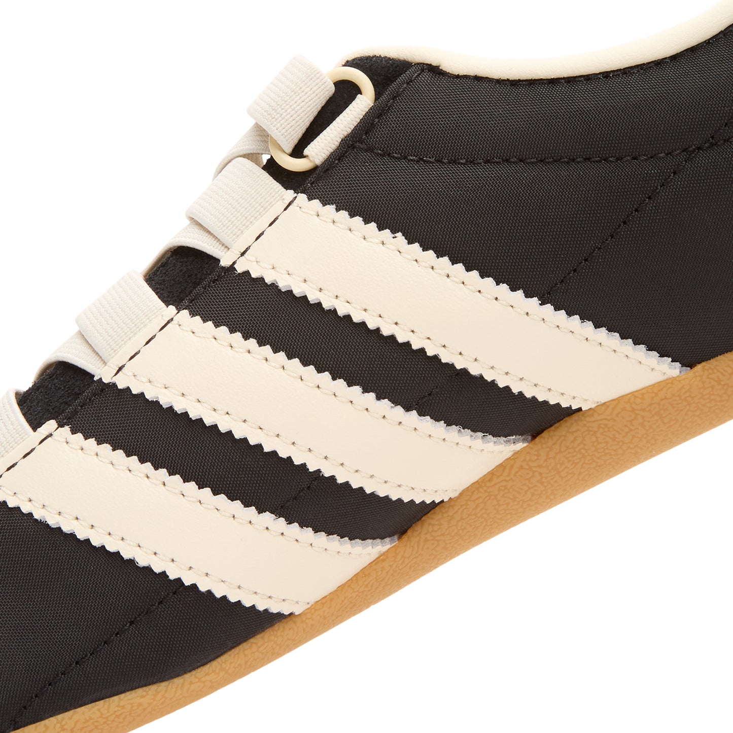 Adidas Tokyo MJ W  (Core Black / Cream White / Gold Metallic)