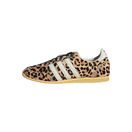 adidas Womens Japan (Magic Beige/Ivory/Aurora Ivy), 9.5
