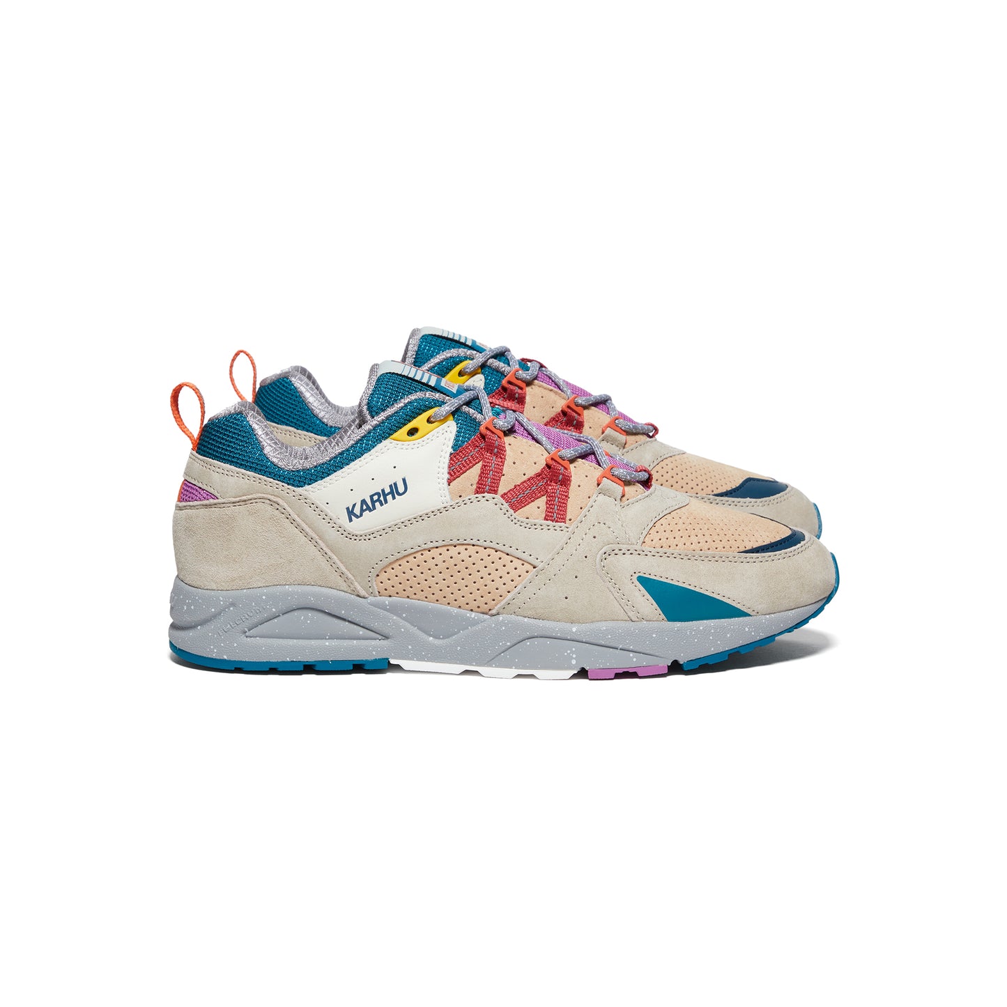 Karhu Fusion 2.0 (Silver Lining/Mineral Red)