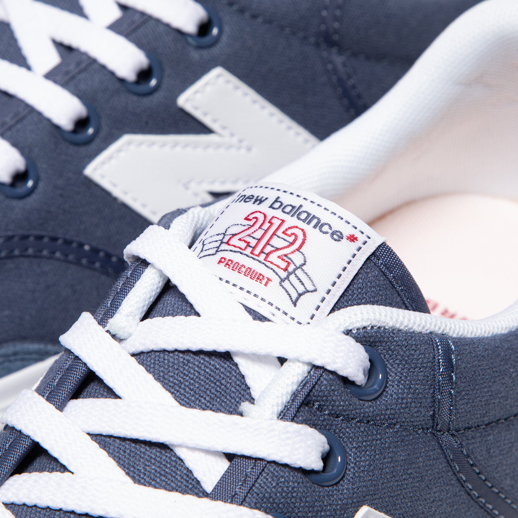 Unisex pro court new balance Clearance