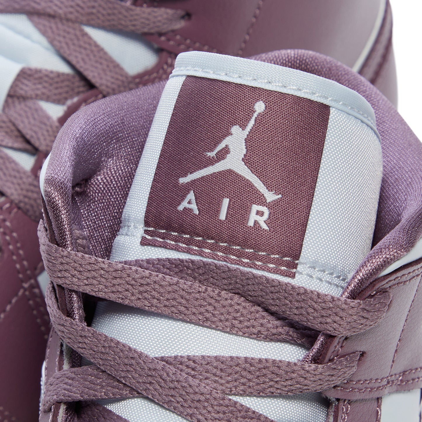 Nike Womens Air Jordan 1 Mid (Pure Platinum/Sky Mauve)