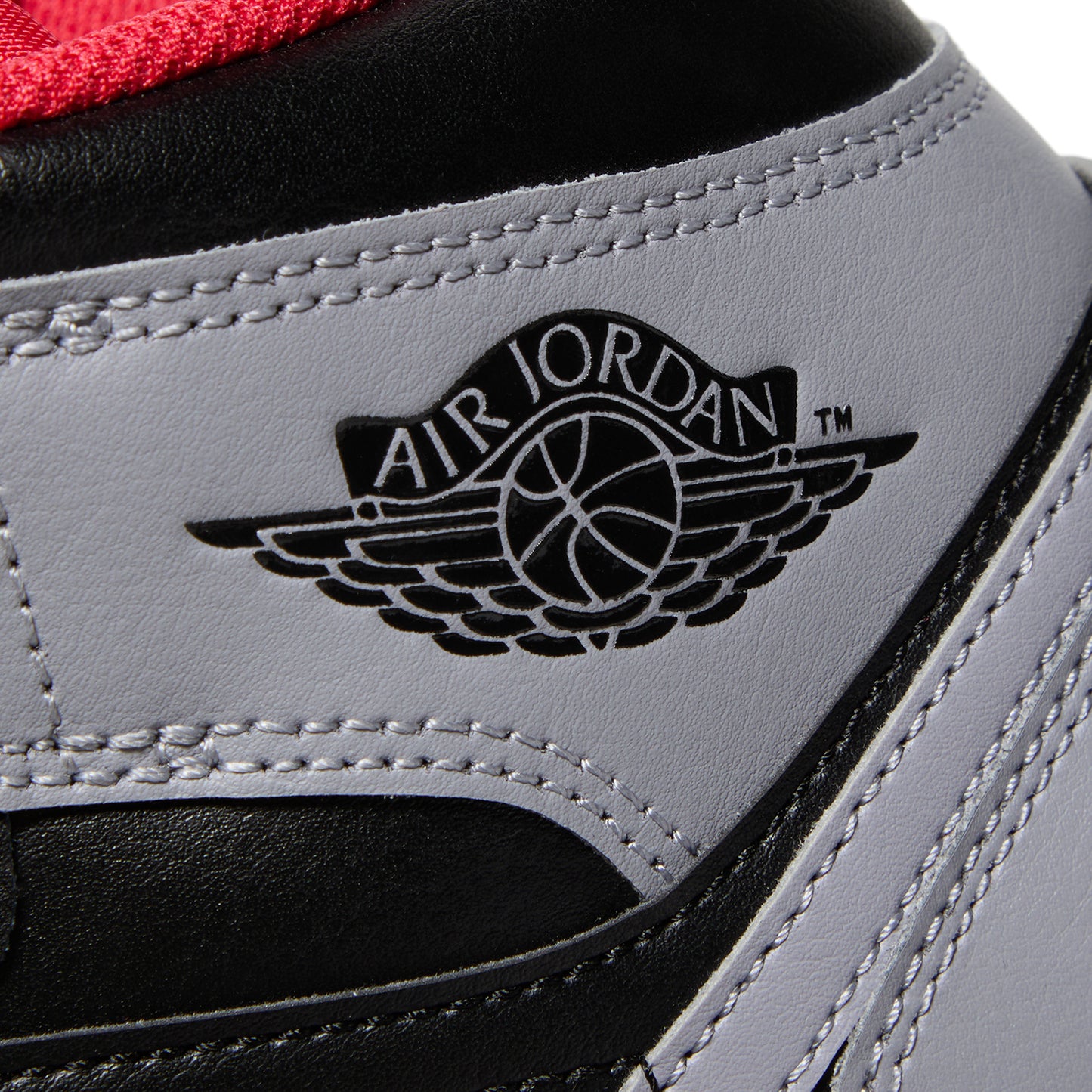 Air Jordan 1 Mid (Black/Cement Grey/Fire Red/White)