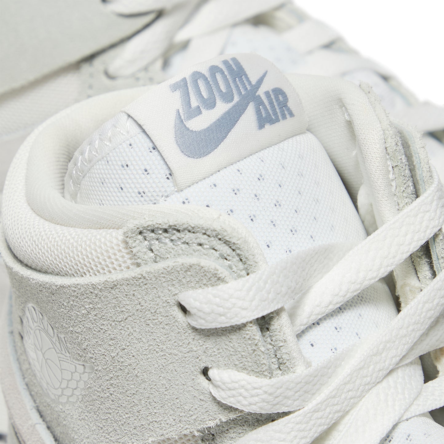 Nike Air Jordan 1 Zoom CMFT 2 (Summit White/Particle Grey/Light Silver)