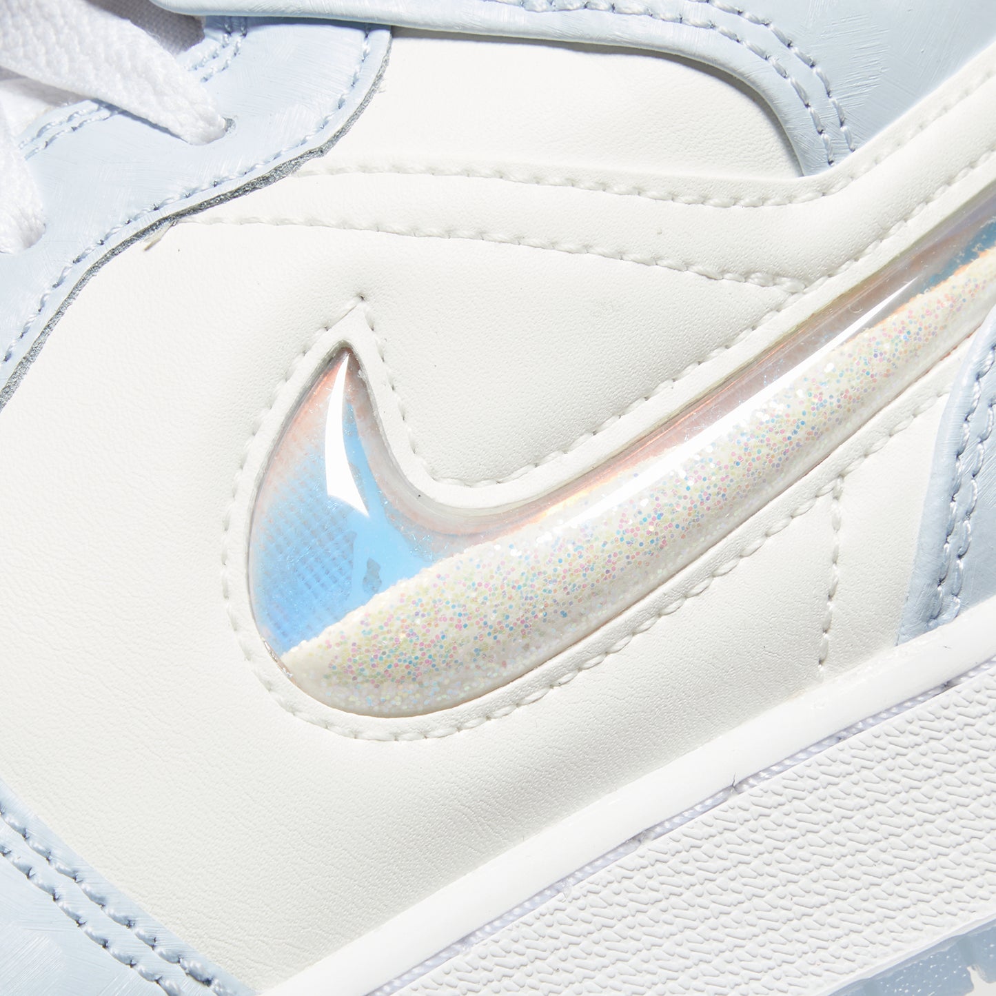 Nike Kids Air Jordan 1 Mid SE (Blue Tint/Ice Blue/Summit White/White)