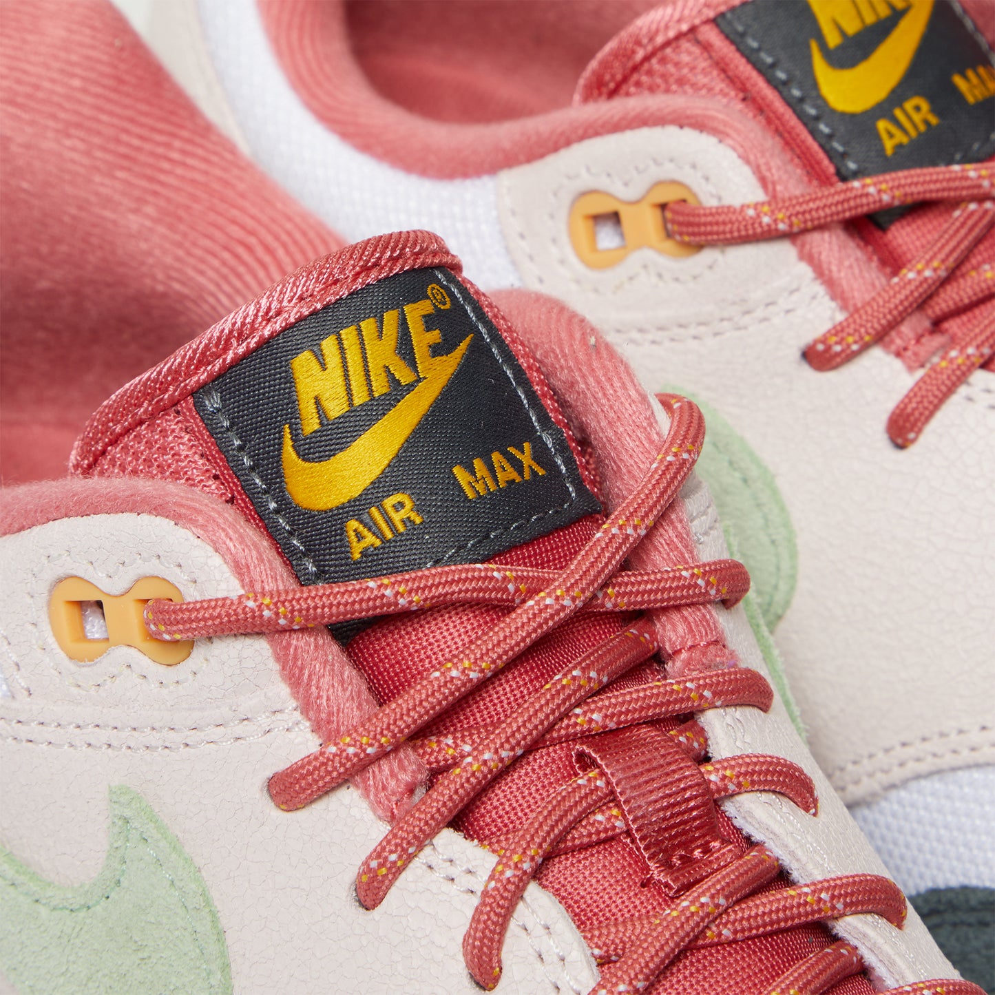 Nike Air Max 1 (Light Soft Pink/Vapor Green/Anthracite)