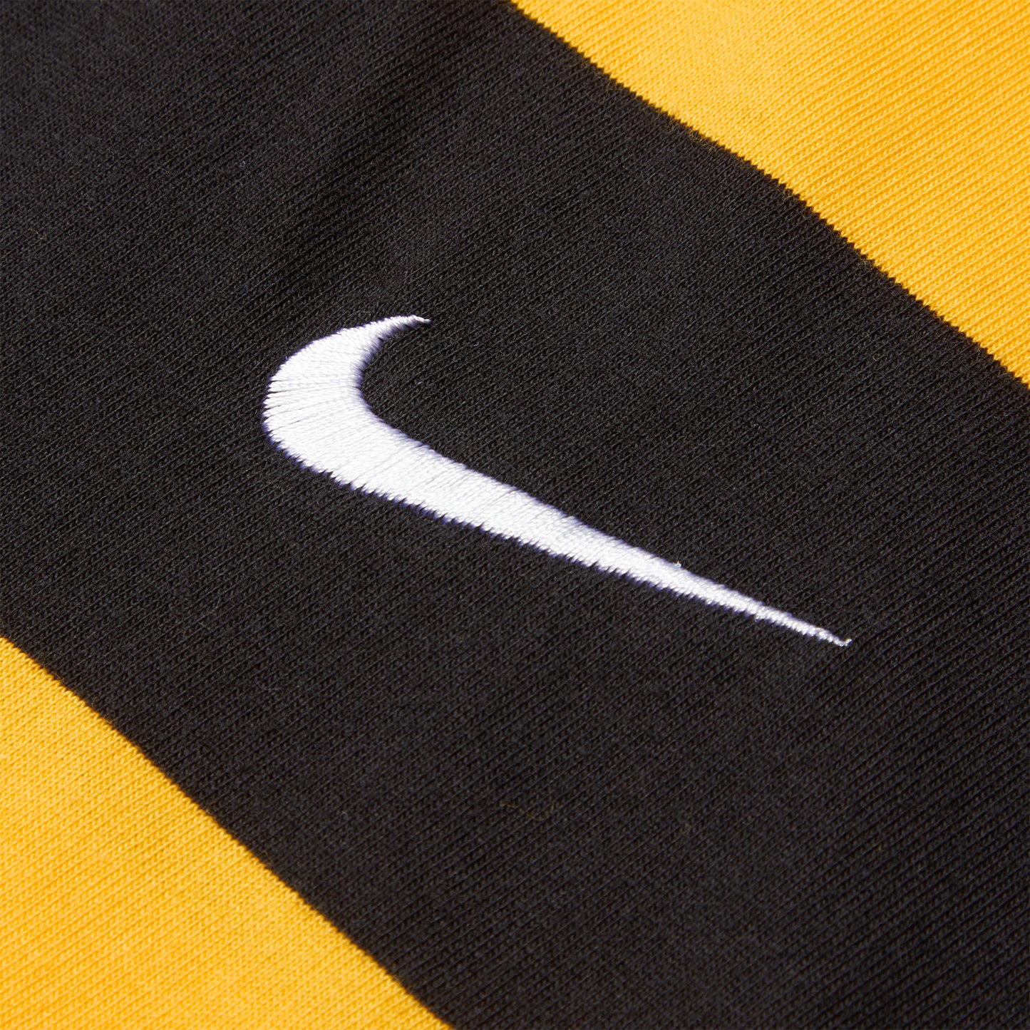 Nike SB Skate T-Shirt (University Gold/Black)