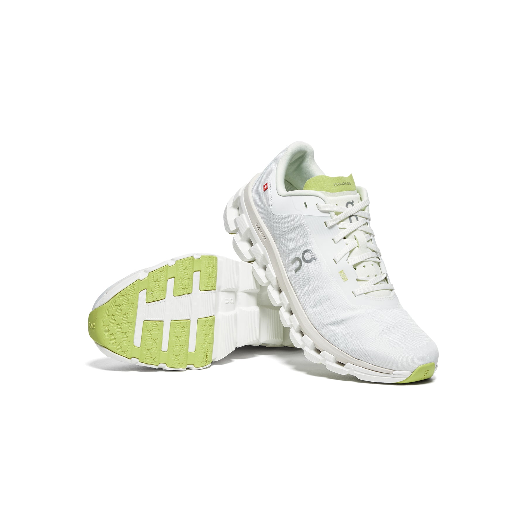 On Womens Cloudflow 4 (White/Sand) – Concepts
