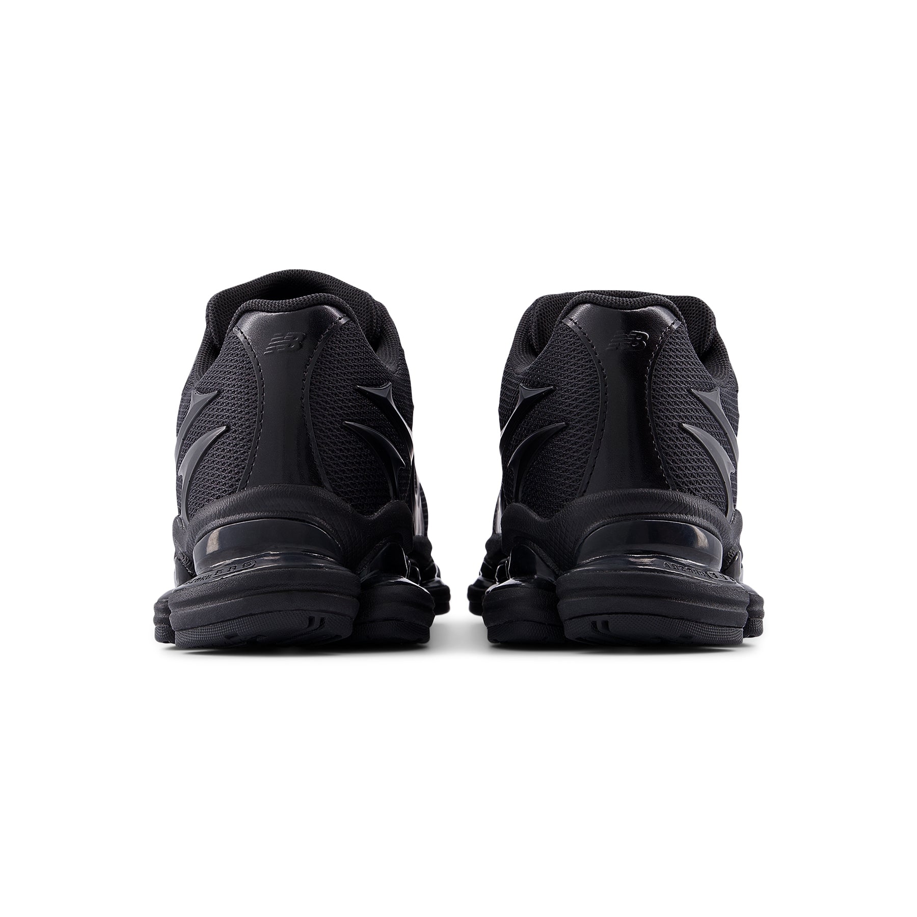 New Balance 2000 (Black/Black)