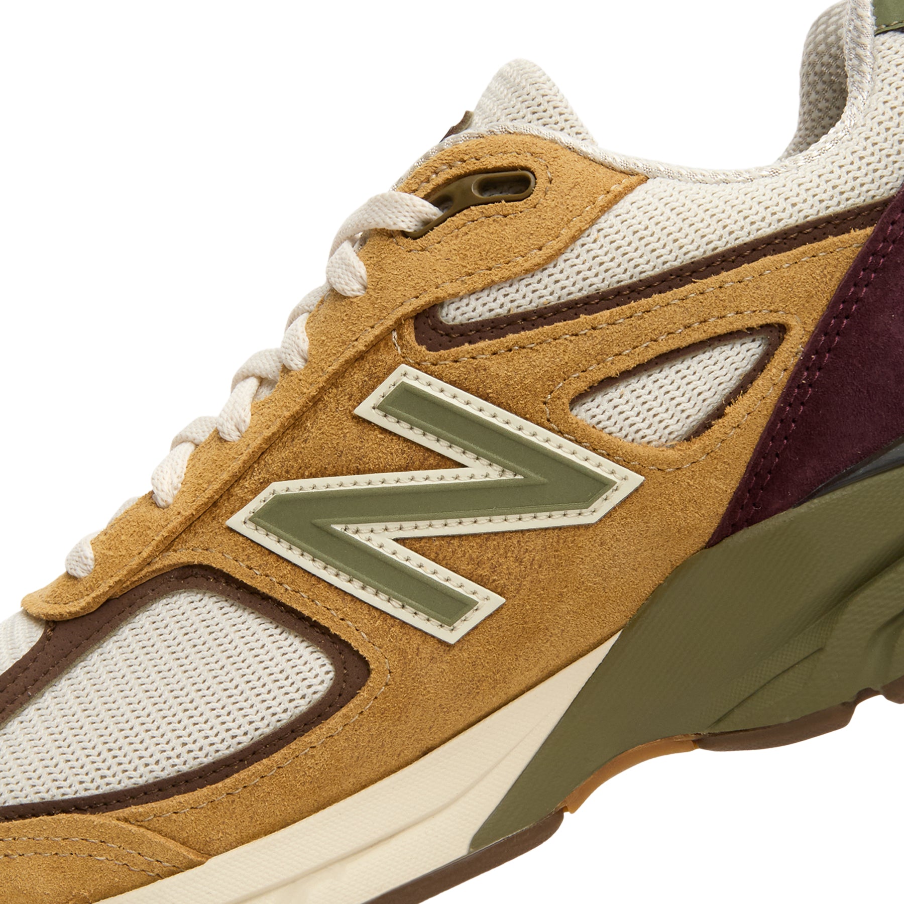 New Balance CNCPTS x Made in USA 990v4 (Pumpernickel/Dark Olivine)