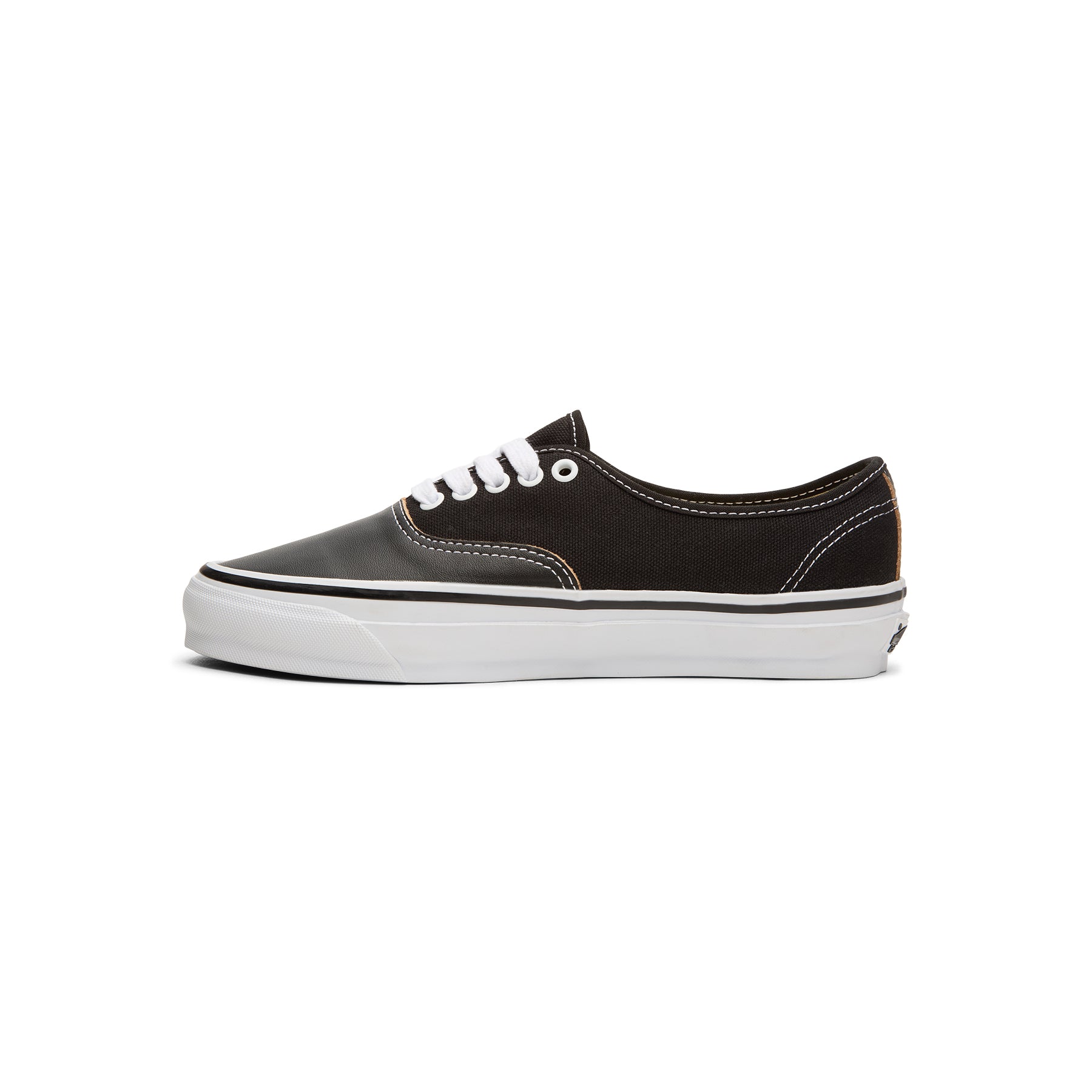 Vans OTW Authentic 44 Siped Vibram (Black) – CNCPTS