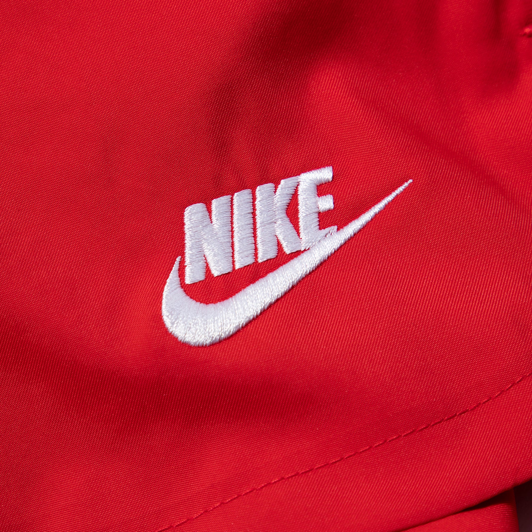 Nike Sportswear Essentials Shorts (University Red/White) – CNCPTS