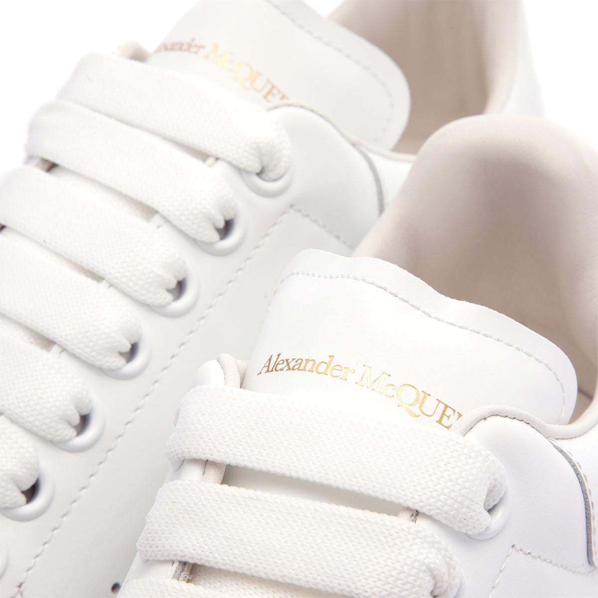 Buy Alexander McQueen Wmns Oversized Sneaker 'White' - 553770 WHGP0 9000 -  White