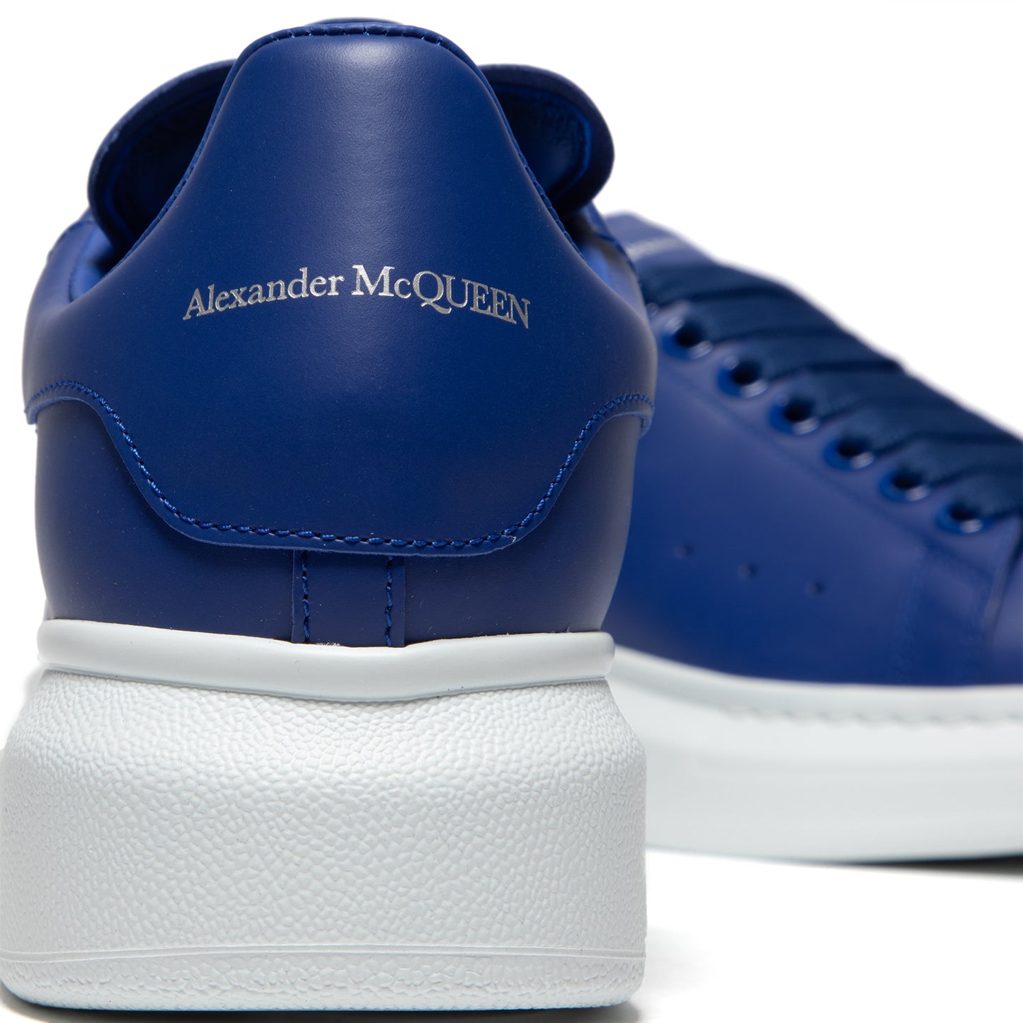 Alexander McQueen Womens Oversized Sneaker (Electric Blue)