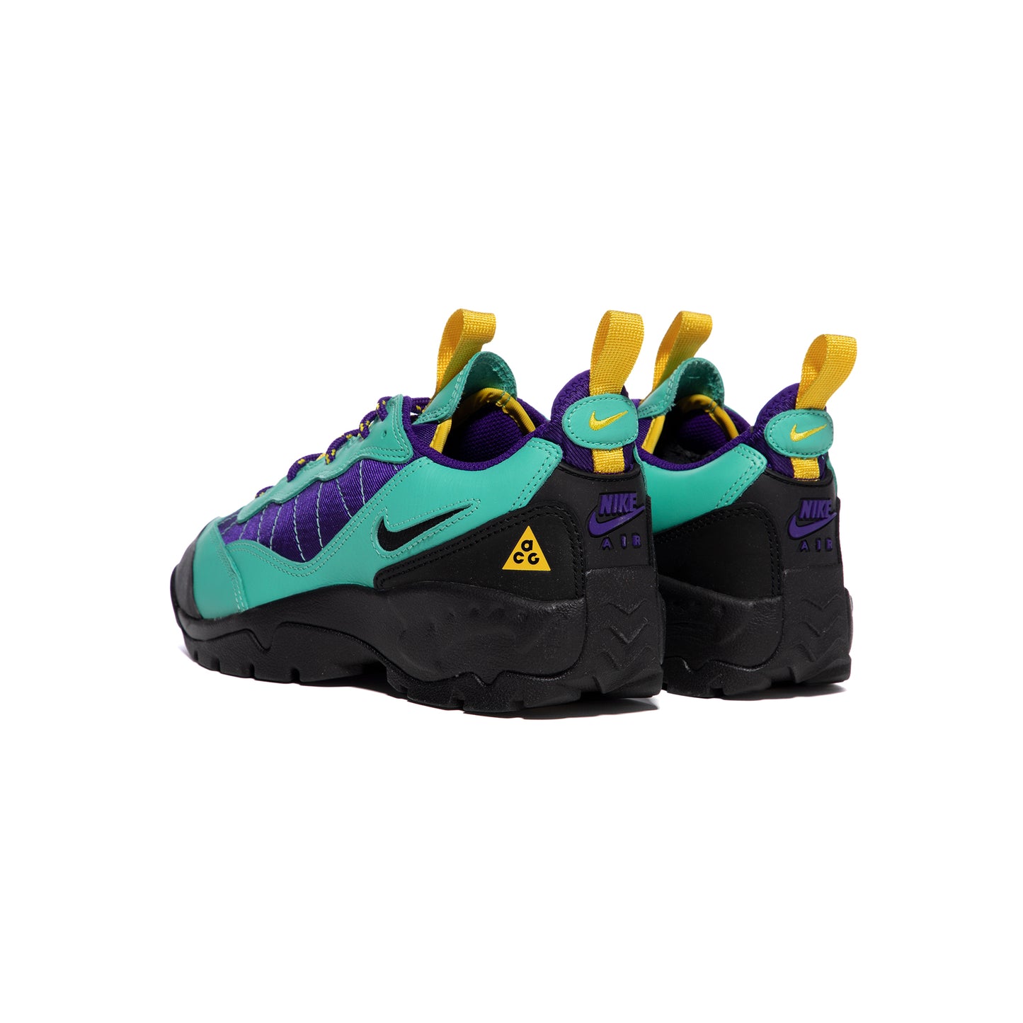Nike ACG Air Mada (Light Menta/Black/Electro Purple)