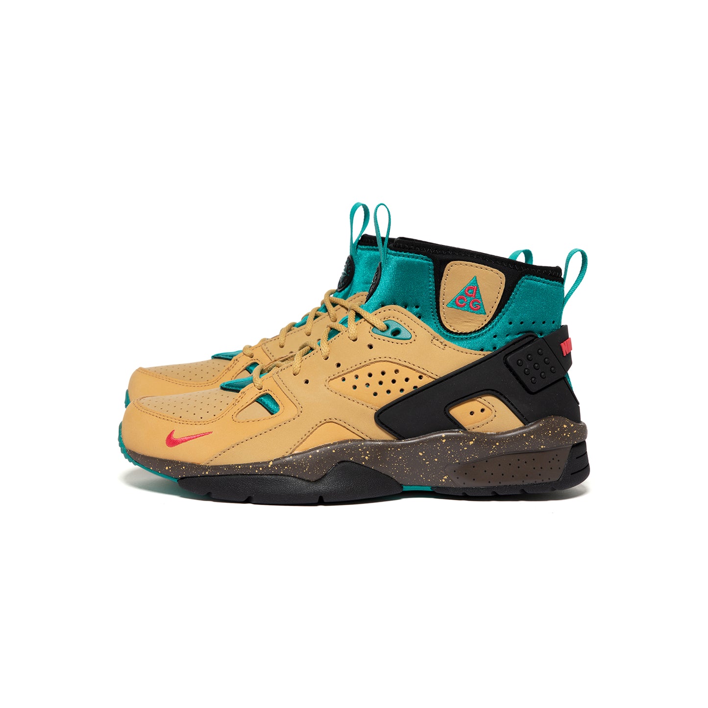 Nike ACG Air Mowabb (Twine/Fusion Red/Club Gold/Teal Charge)