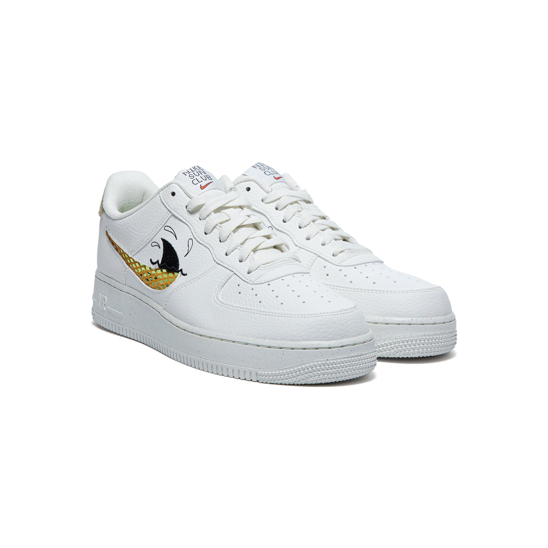 Nike Air Force 1 '07 LV8 NN sneakers in sail/sanded gold